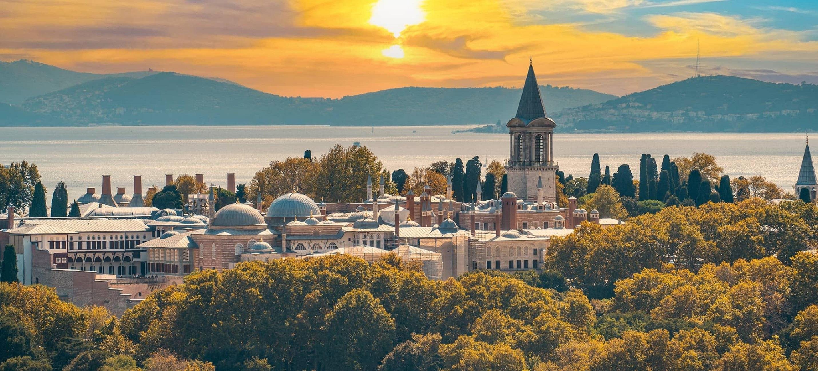 Topkapi Palace Skip-the-Line Small Group Tour