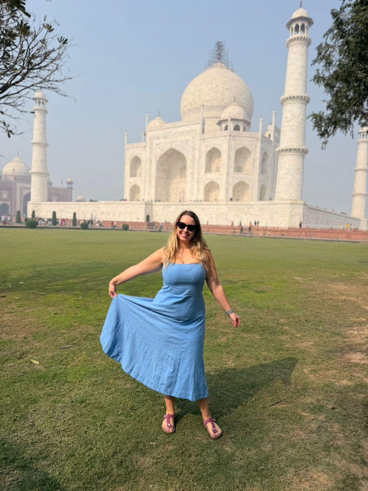 Delhi to Taj Mahal Private Luxury Day Tour