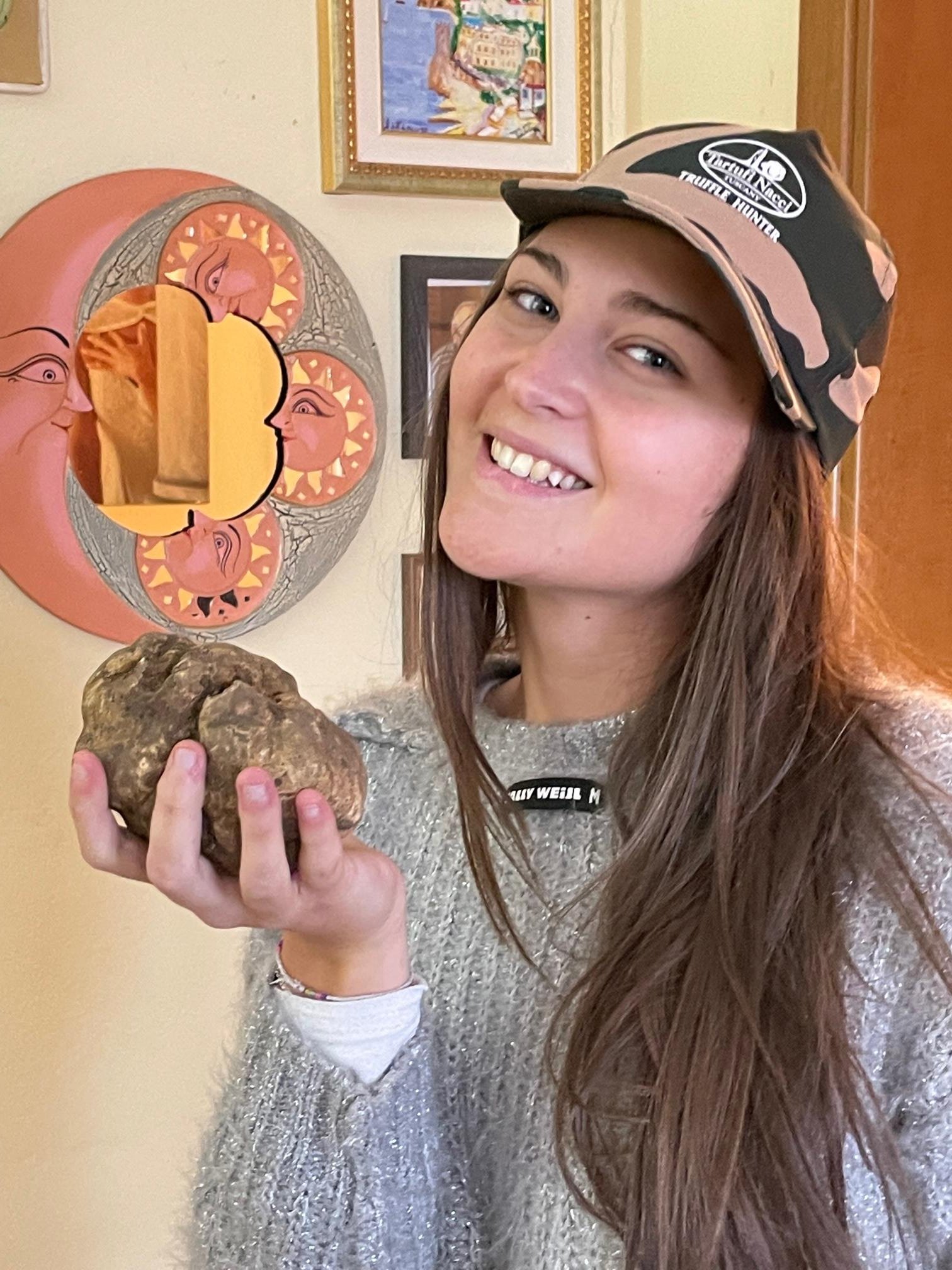 Truffle hunting day trip from Florence Tuscany — image 5