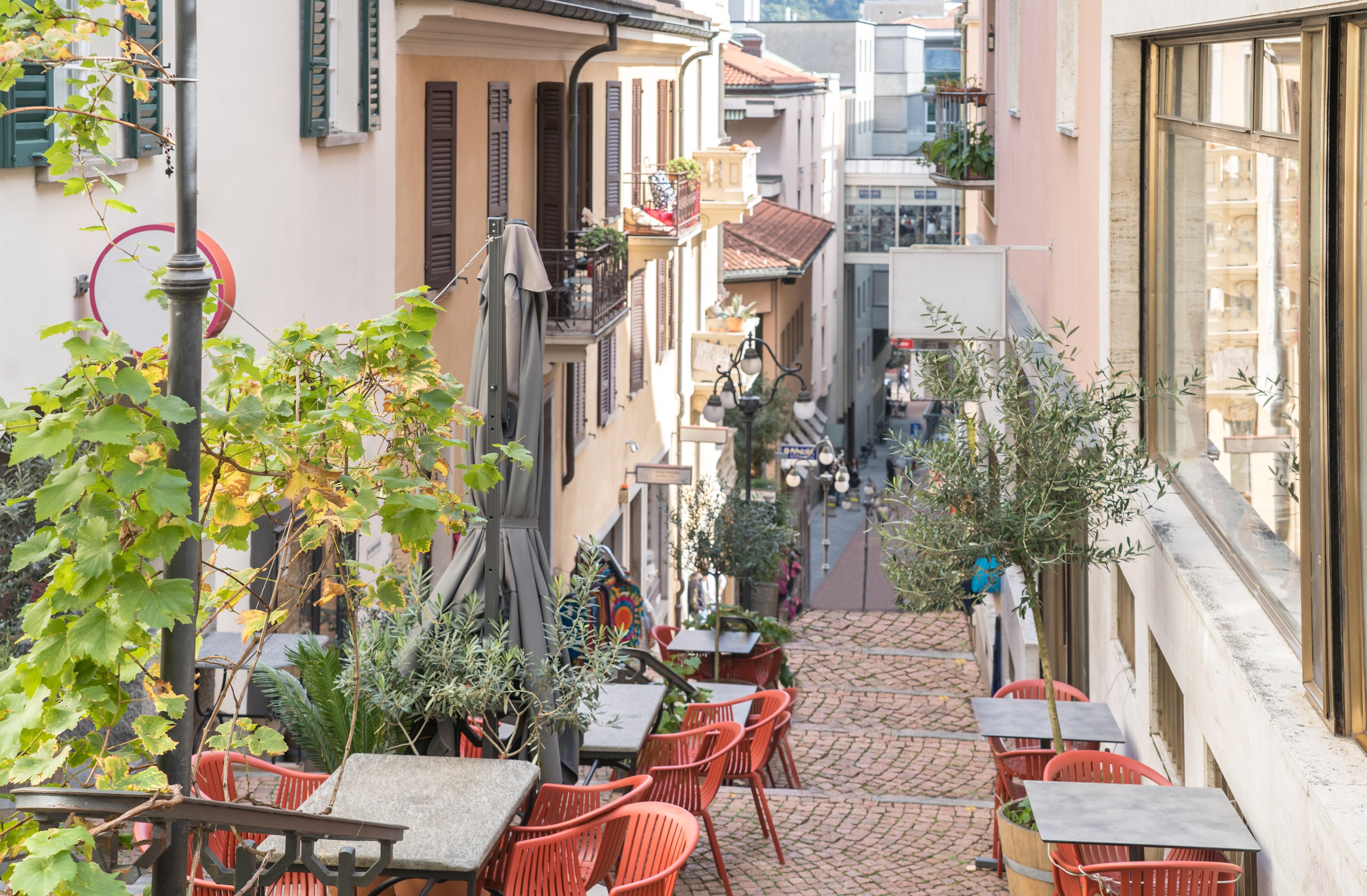 Milan to Lake Como, Bellagio & Lugano Private Boat Day Trip
