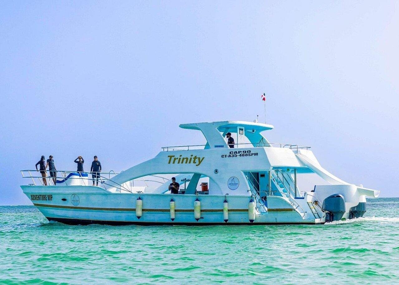 Hip Hop Party Boat & Snorkeling Adventure