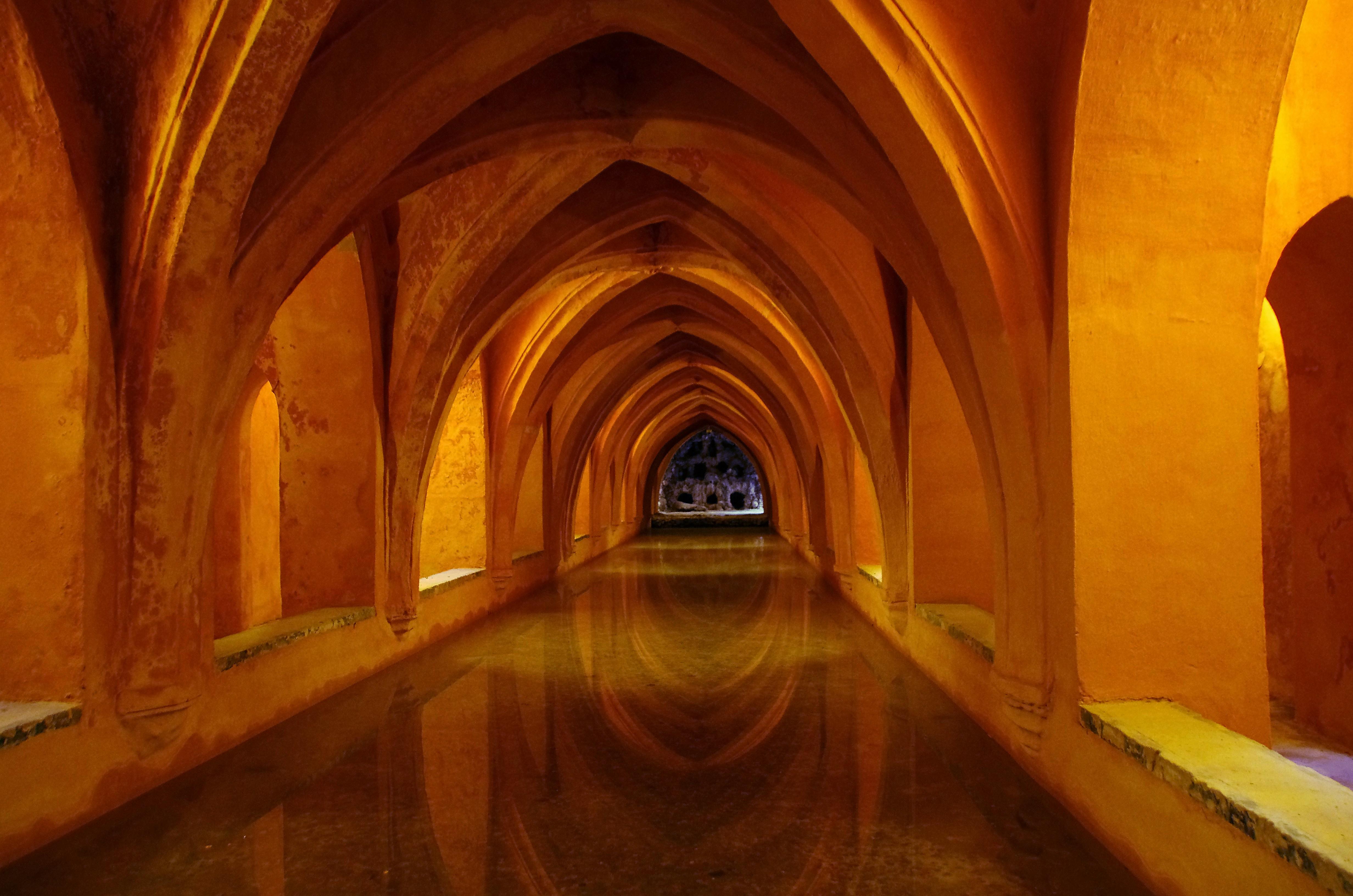 Seville: Royal Alcázar Small-Group Premium Tour