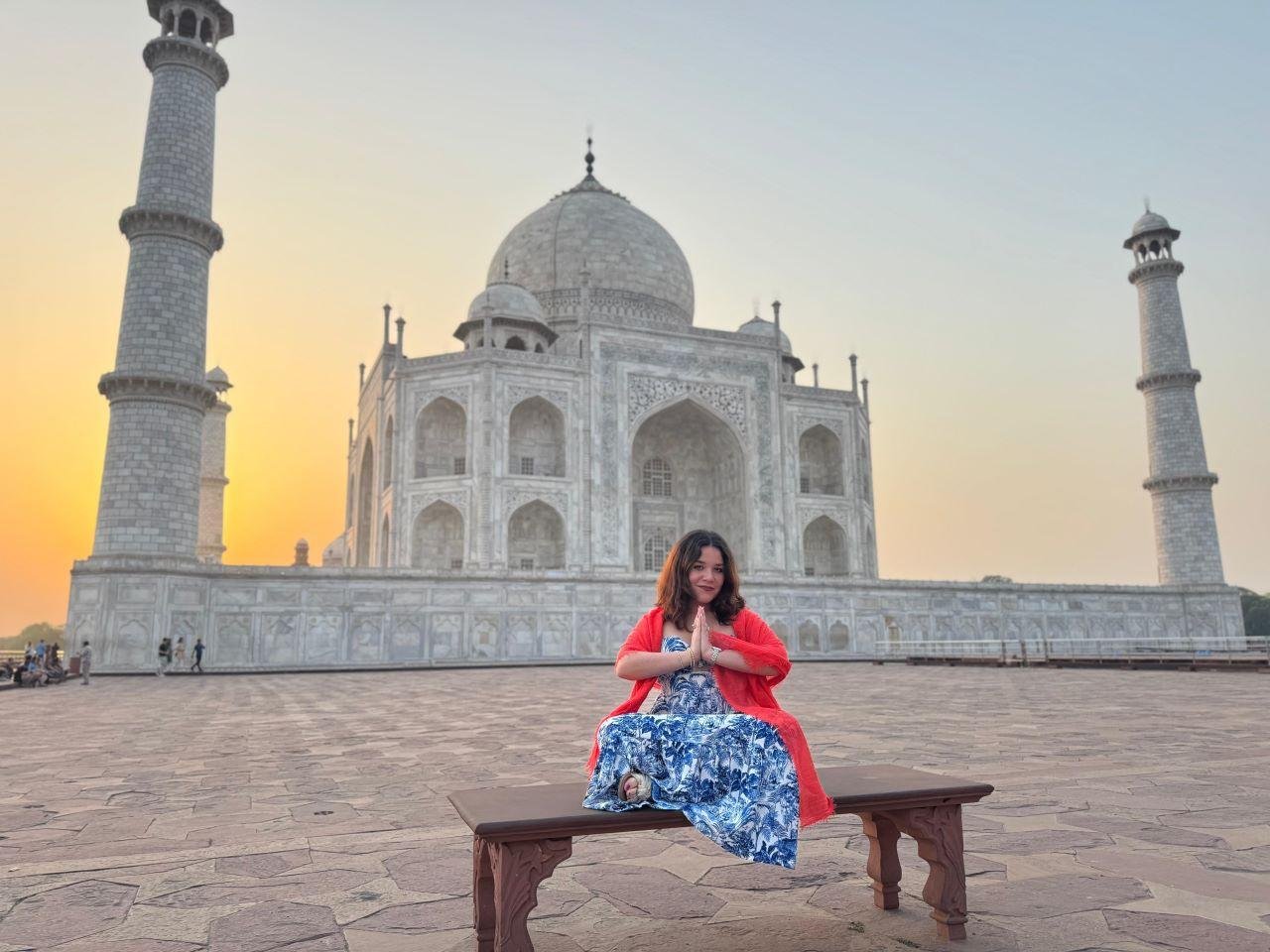 Delhi to Taj Mahal Private Luxury Day Tour
