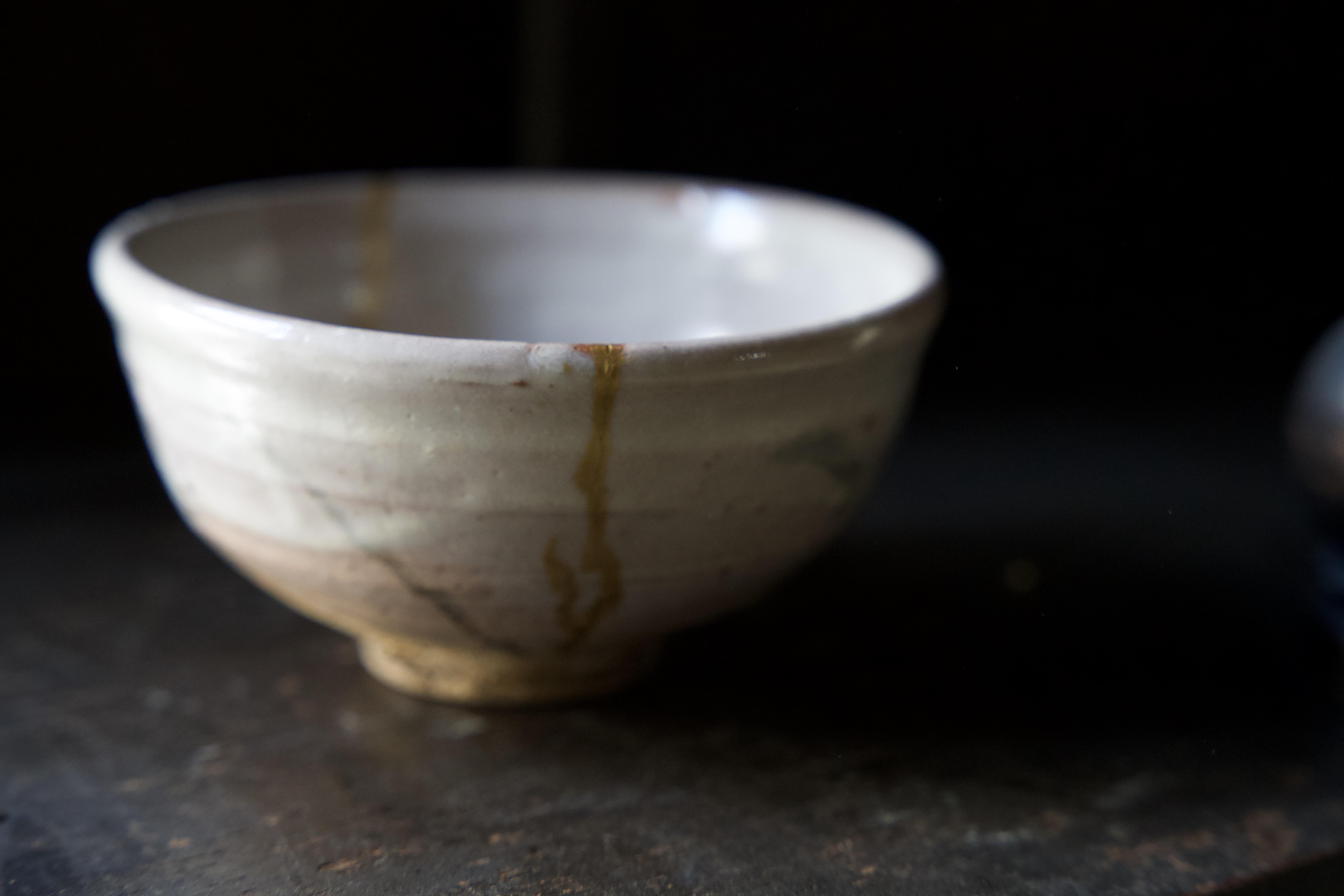 Osaka Traditional Kintsugi Class: The Art of Golden Repair