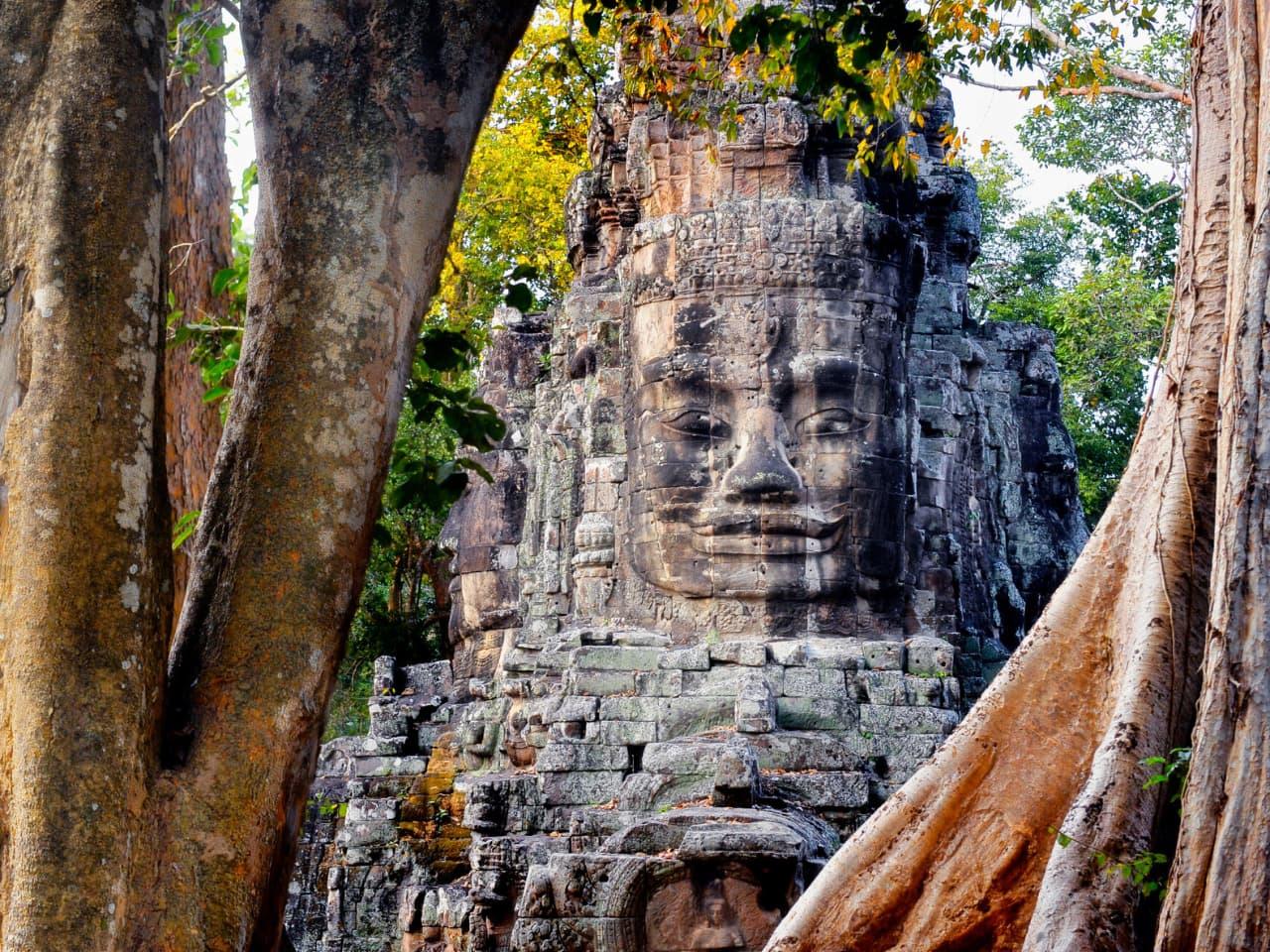Siem Reap: Full-Day Angkor Temple Cycling Adventure