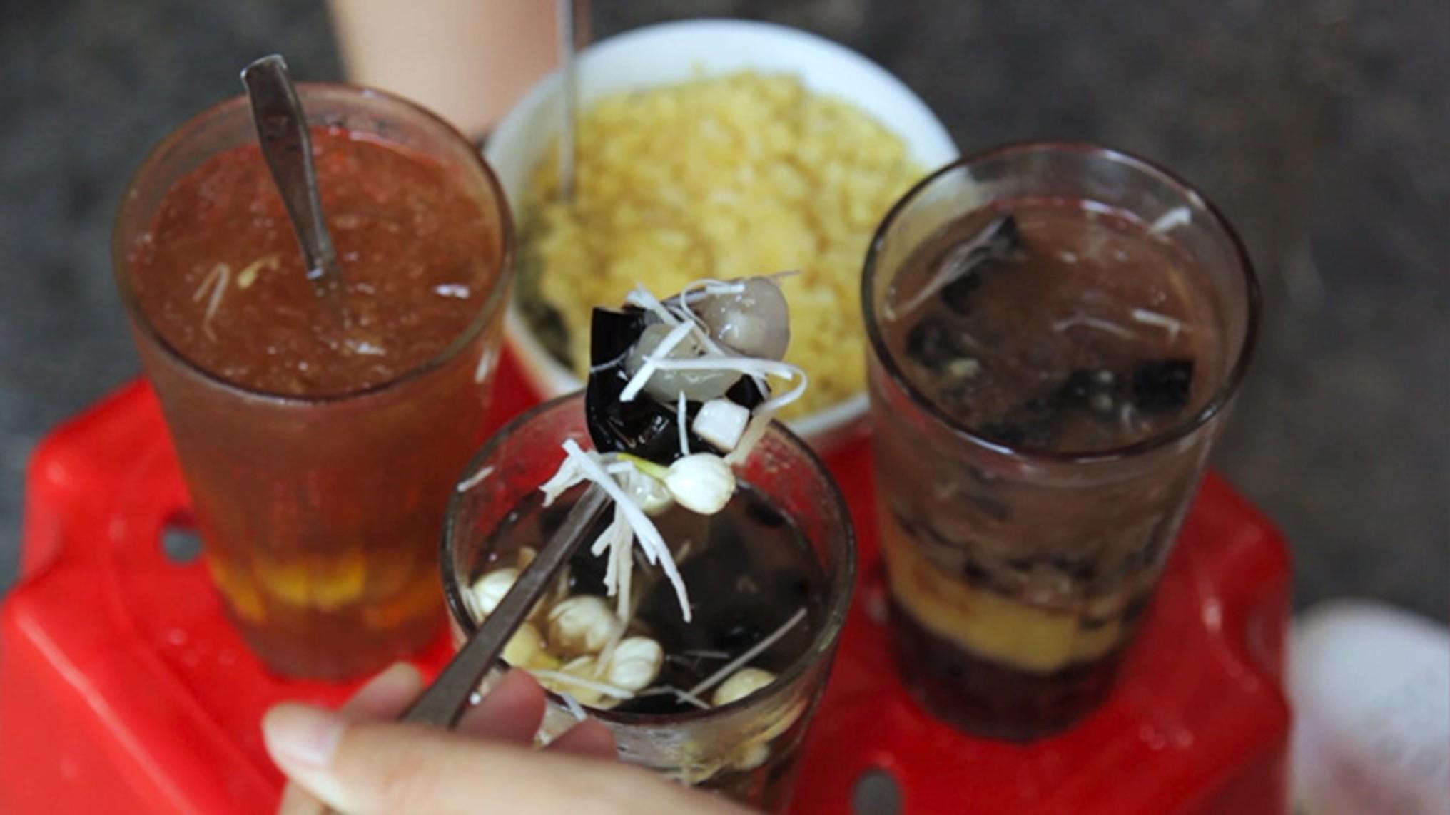 street food tour in Hanoi — photo 16