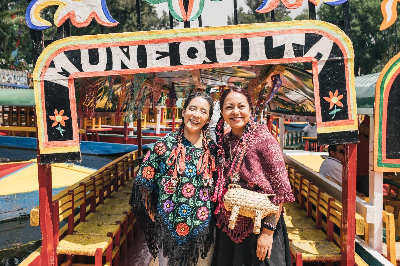 Xochimilco Culinary Journey: Markets, Floating Gardens, and Axolotls