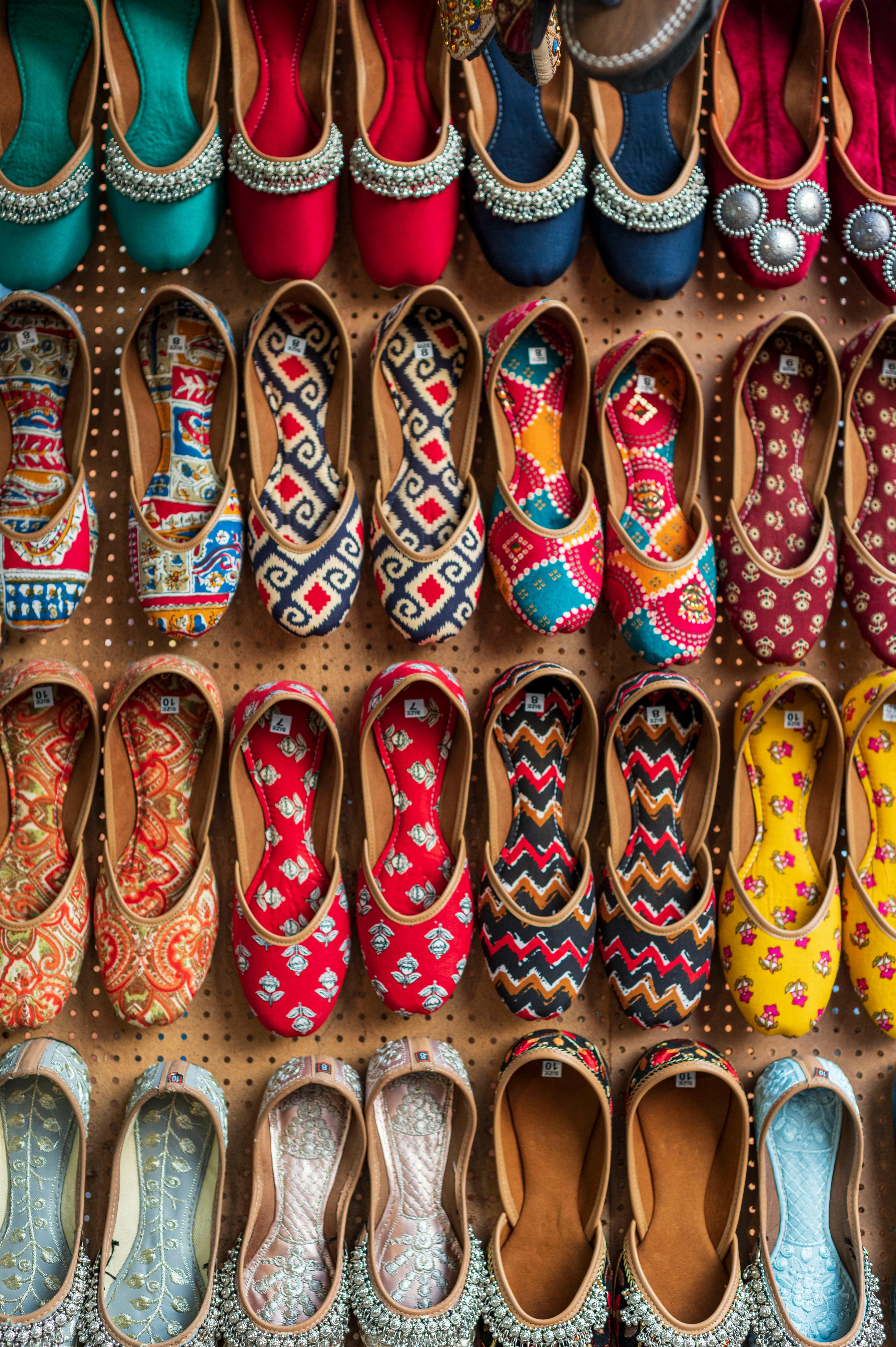 Delhi Personal Shopping Tour with Local Female Expert