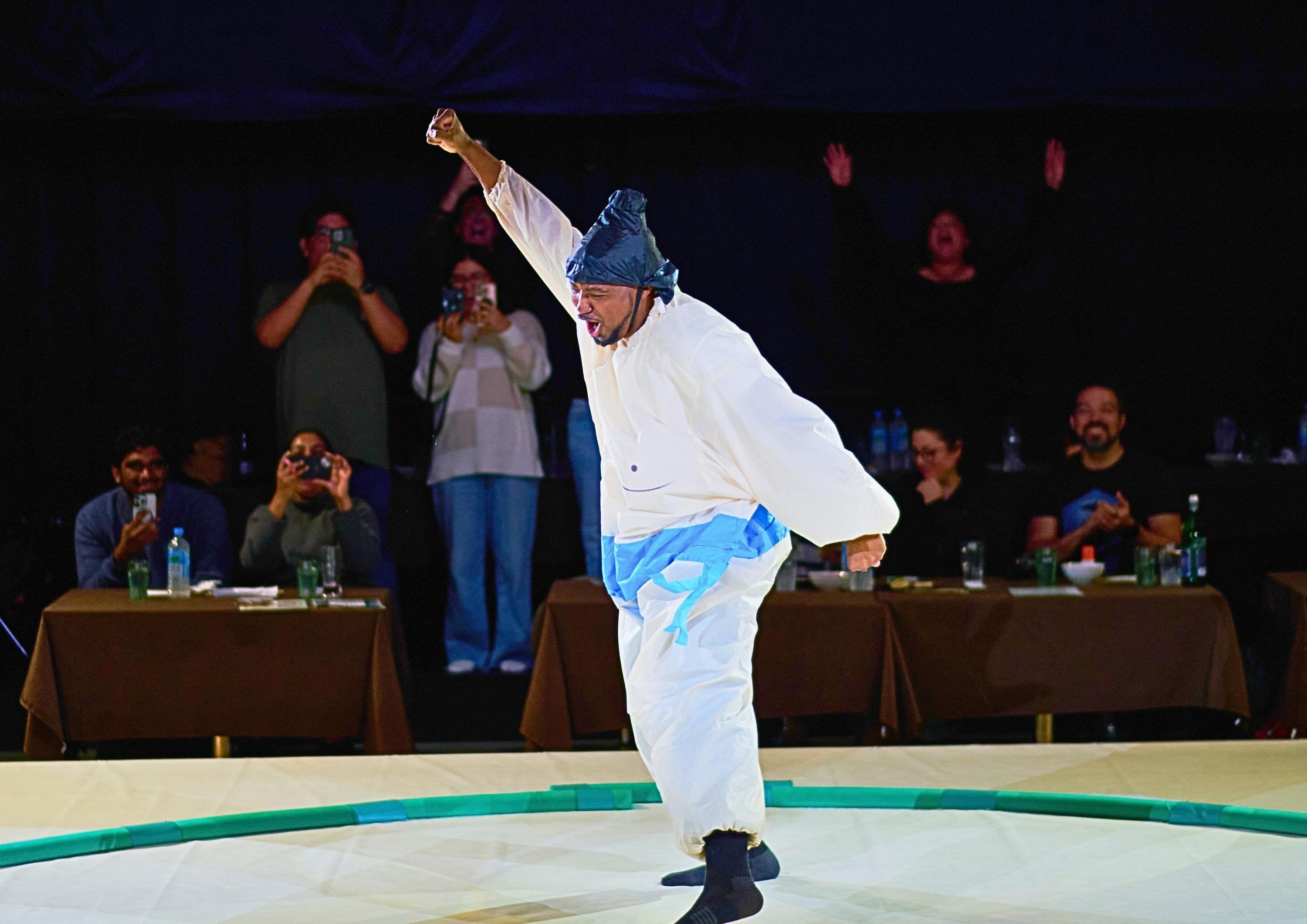 Osaka Sumo Show and Cultural Experience with Hot Pot