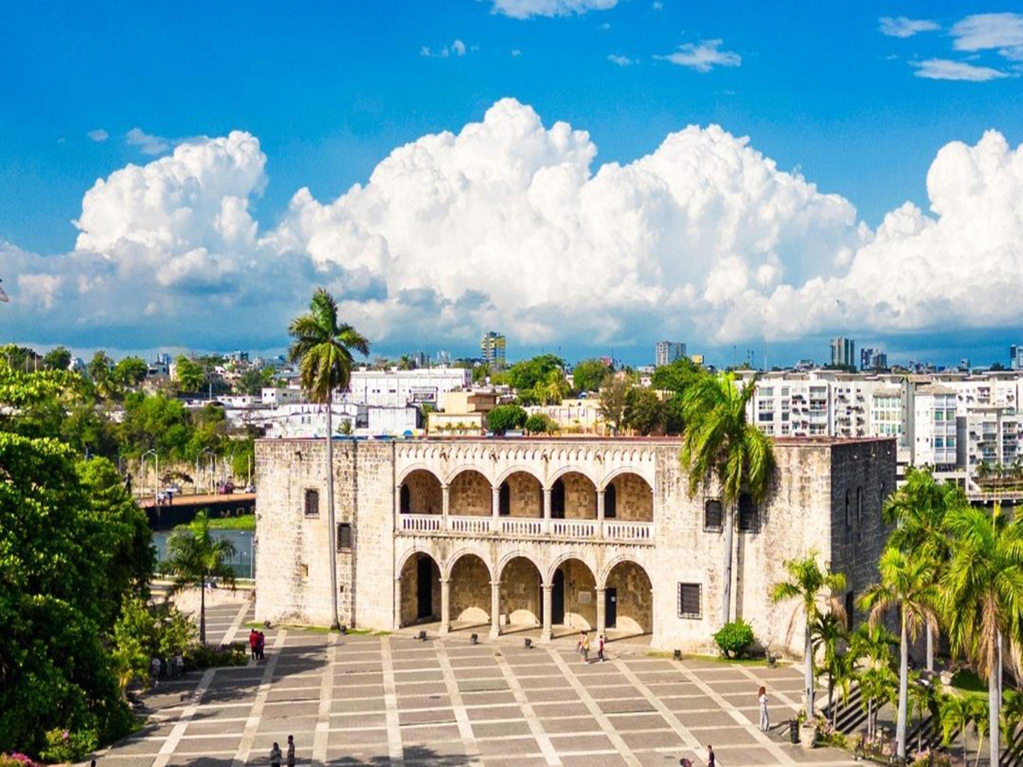 Santo Domingo VIP Discovery Tour from Punta Cana