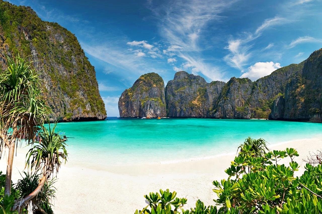Phuket Phi Phi, Maya, and Khai Island Luxury Speedboat Tour