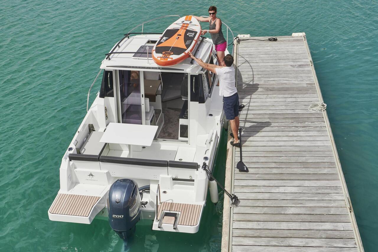 Komodo 6-Island Private Yacht Day Trip with Manta Ray Snorkeling