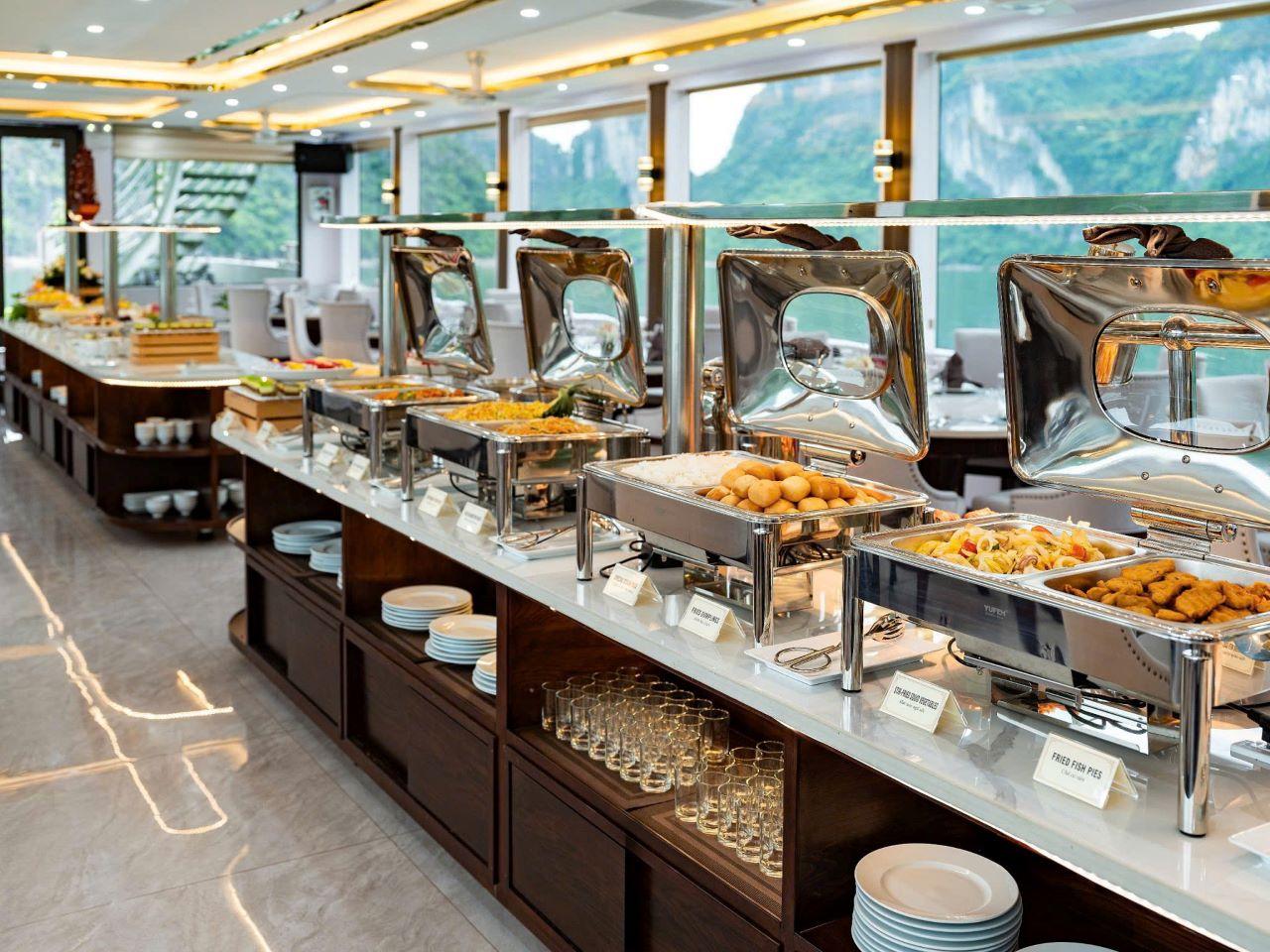 Ha Long Bay Day Trip from Hanoi: Luxury or Standard Cruise with Lunch