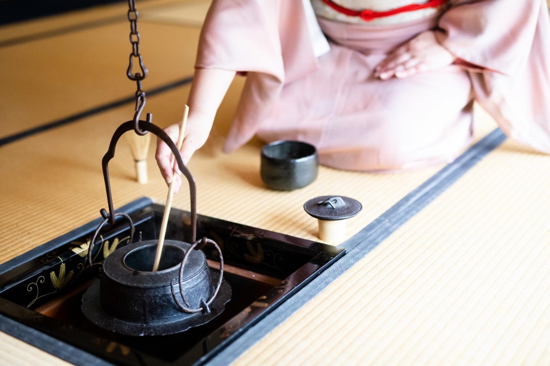 Private Matcha Tea Ceremony with Urasenke Master in Shinjuku