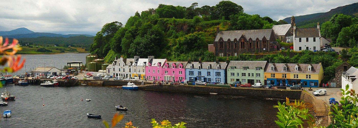Isle of Skye, Loch Ness & Highland Castles from Inverness