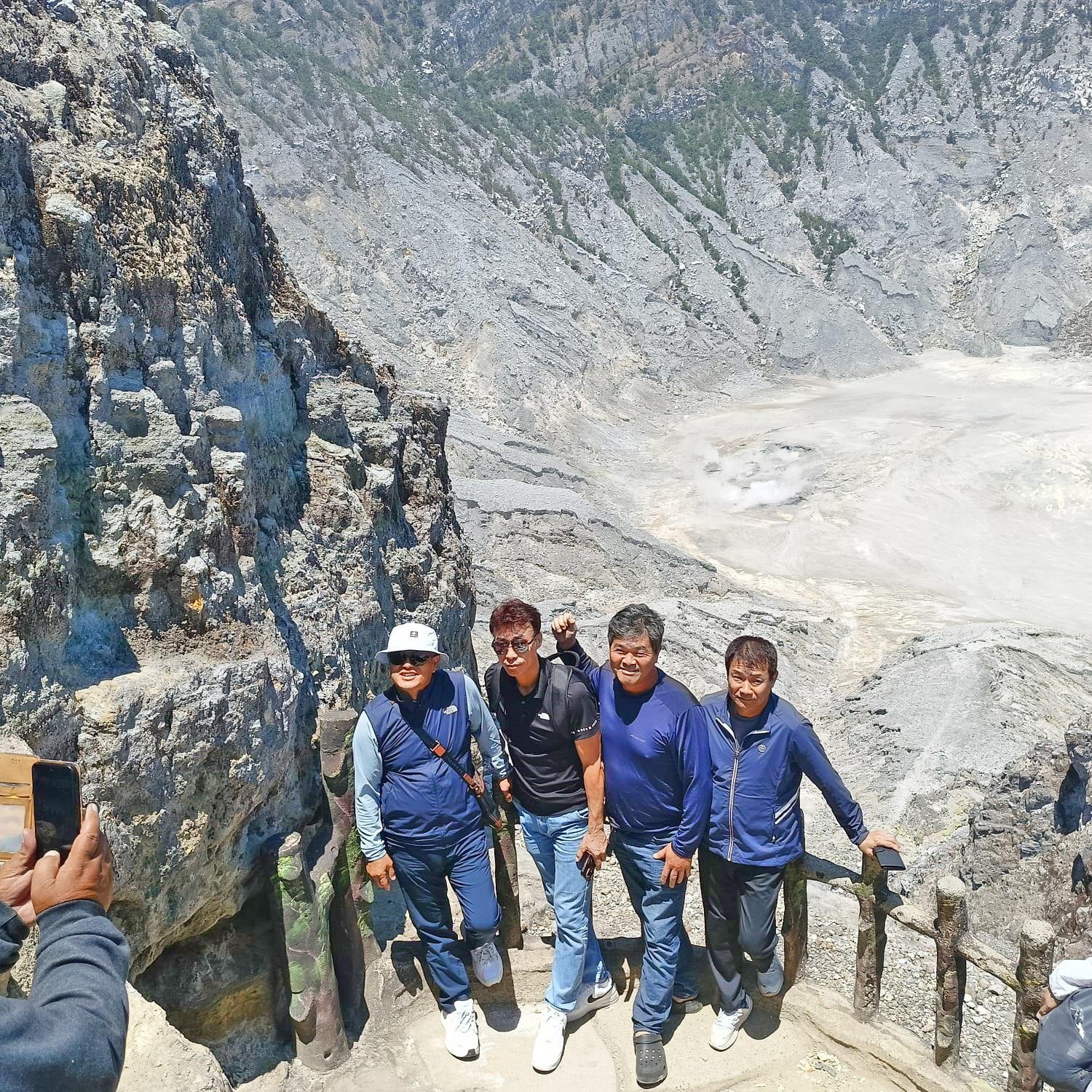Bandung Volcano, Tea Plantations & Hot Springs from Jakarta
