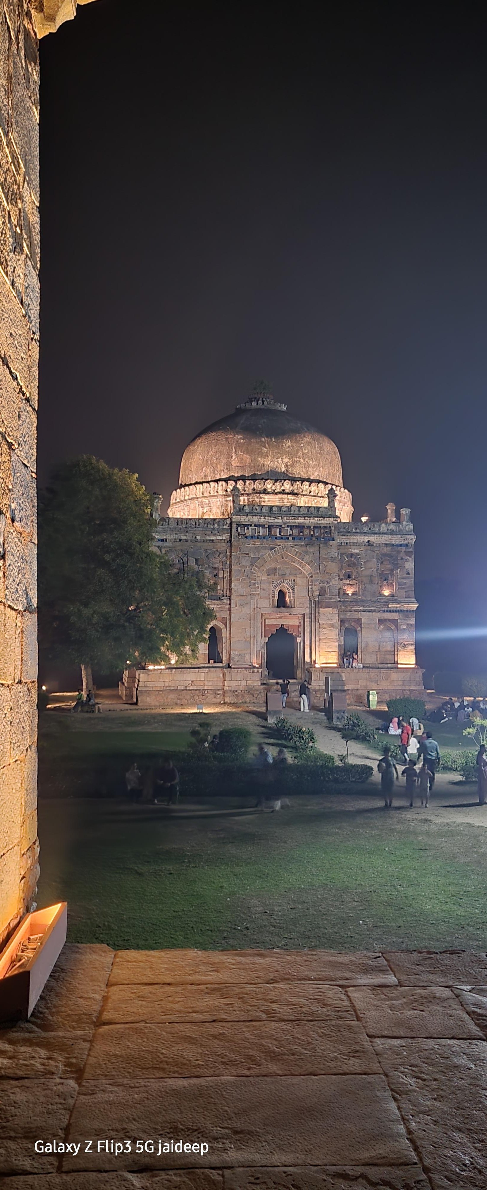 Private Lodhi Gardens Heritage Tour with Car