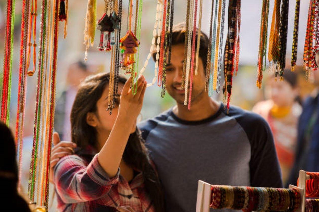 Delhi Personal Shopping Tour with Local Female Expert
