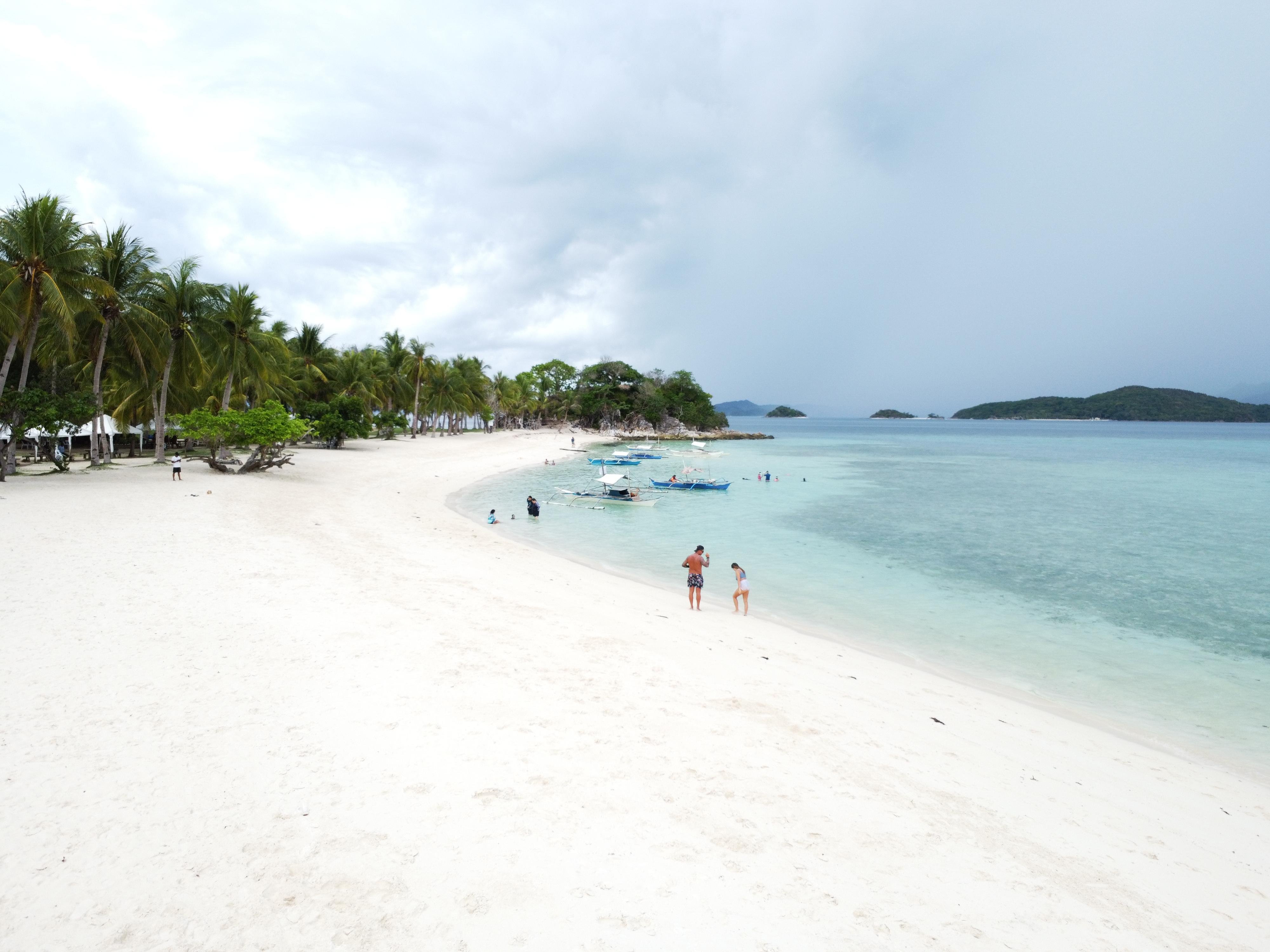 Coron Town: Island Hopping & Pristine Beaches Day Trip with Lunch