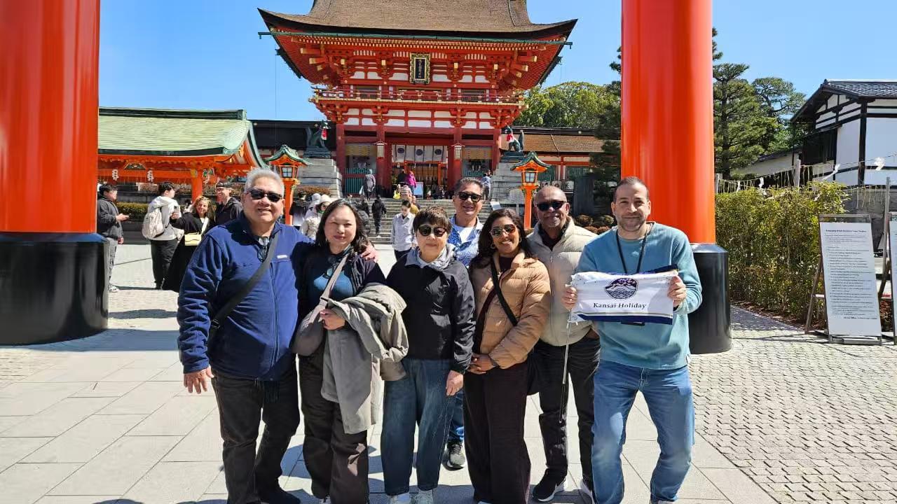 Osaka Custom Private Tour by Luxury Vehicle