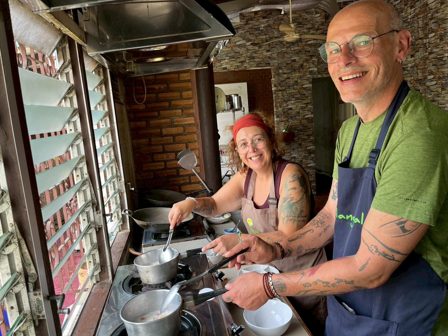 Chiang Mai: Morning Cooking Class with Market Visit