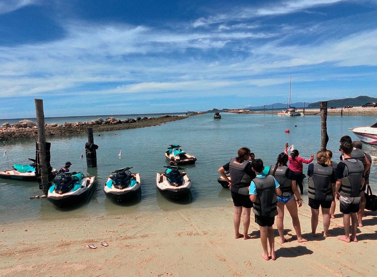 Koh Samui Jet Ski Safari: Pig Island & Snorkeling Adventure