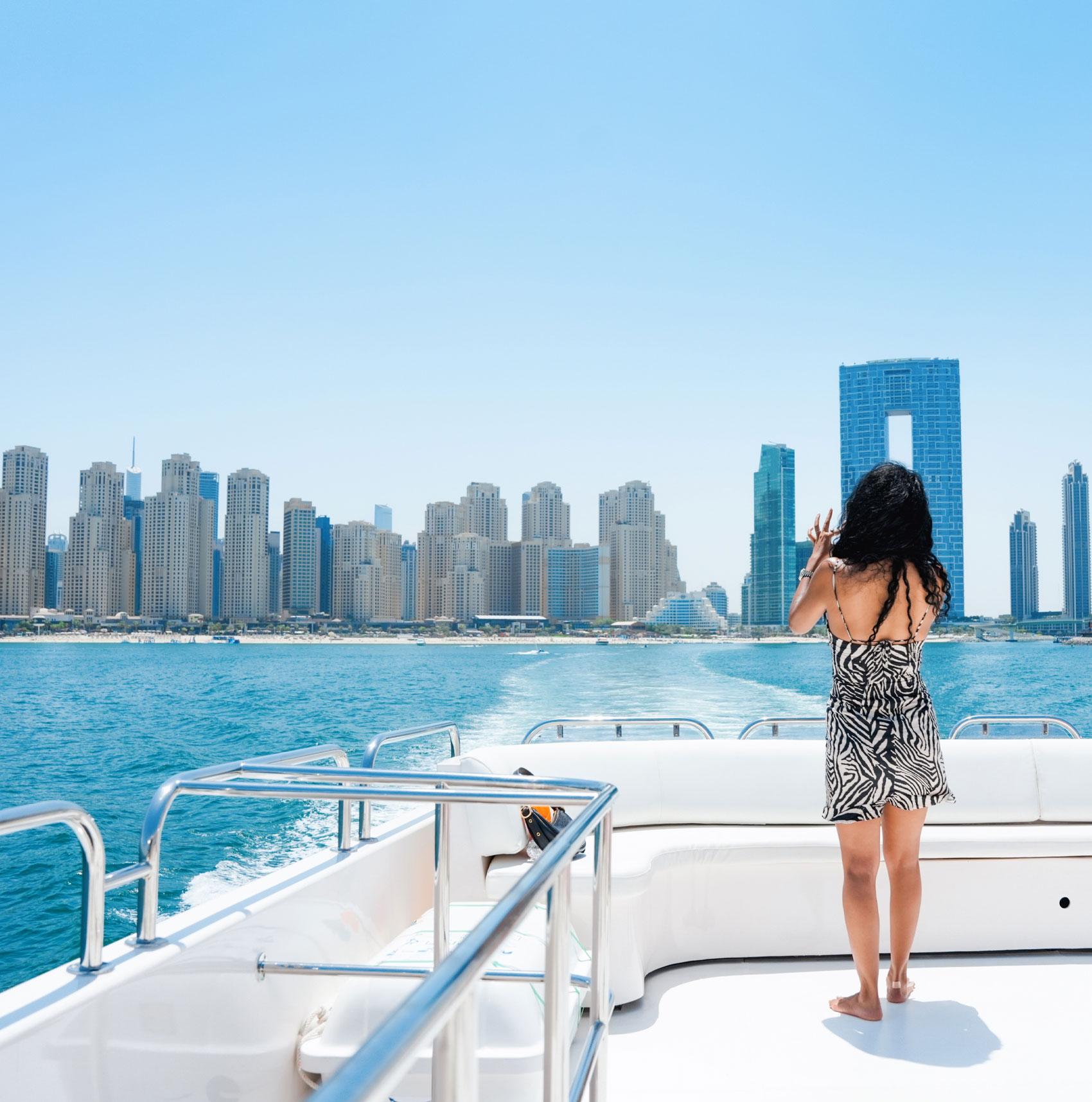 Dubai Marina Yacht Cruise with Drinks & Skyline Views