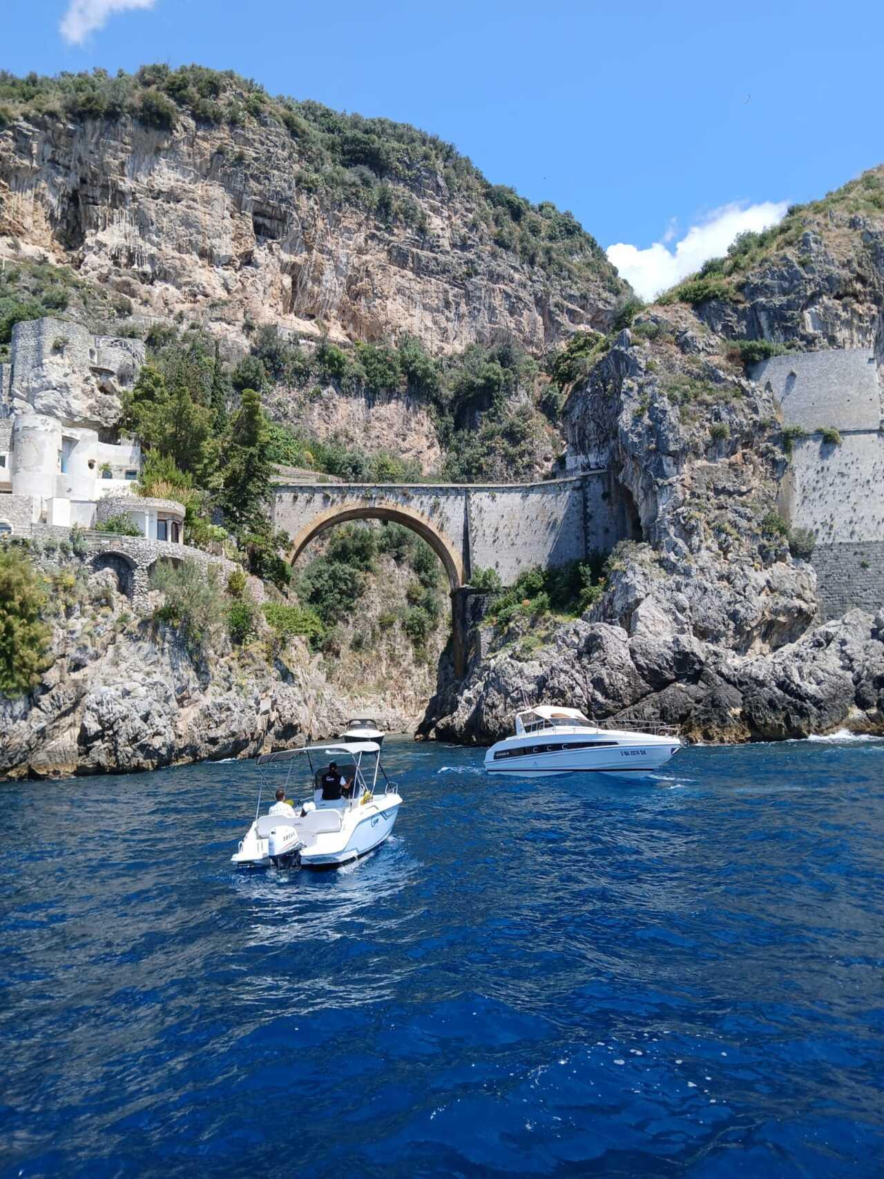 Amalfi Coast Boat Cruise from Salerno – Lunch, Aperitif & Swim Stops