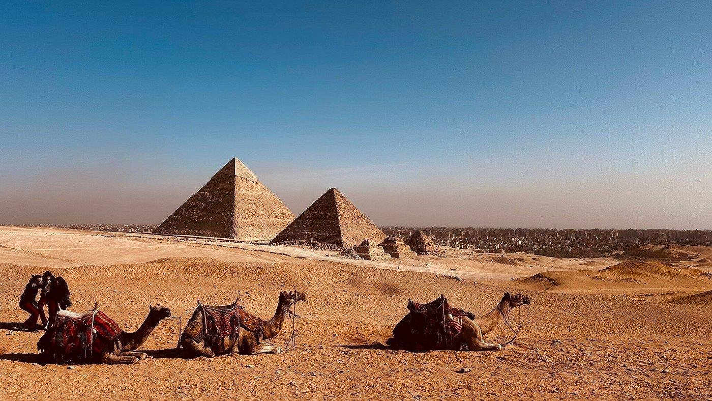 Sharm El Sheikh to Cairo: Pyramids, Sphinx & Egyptian Museum Day Tour