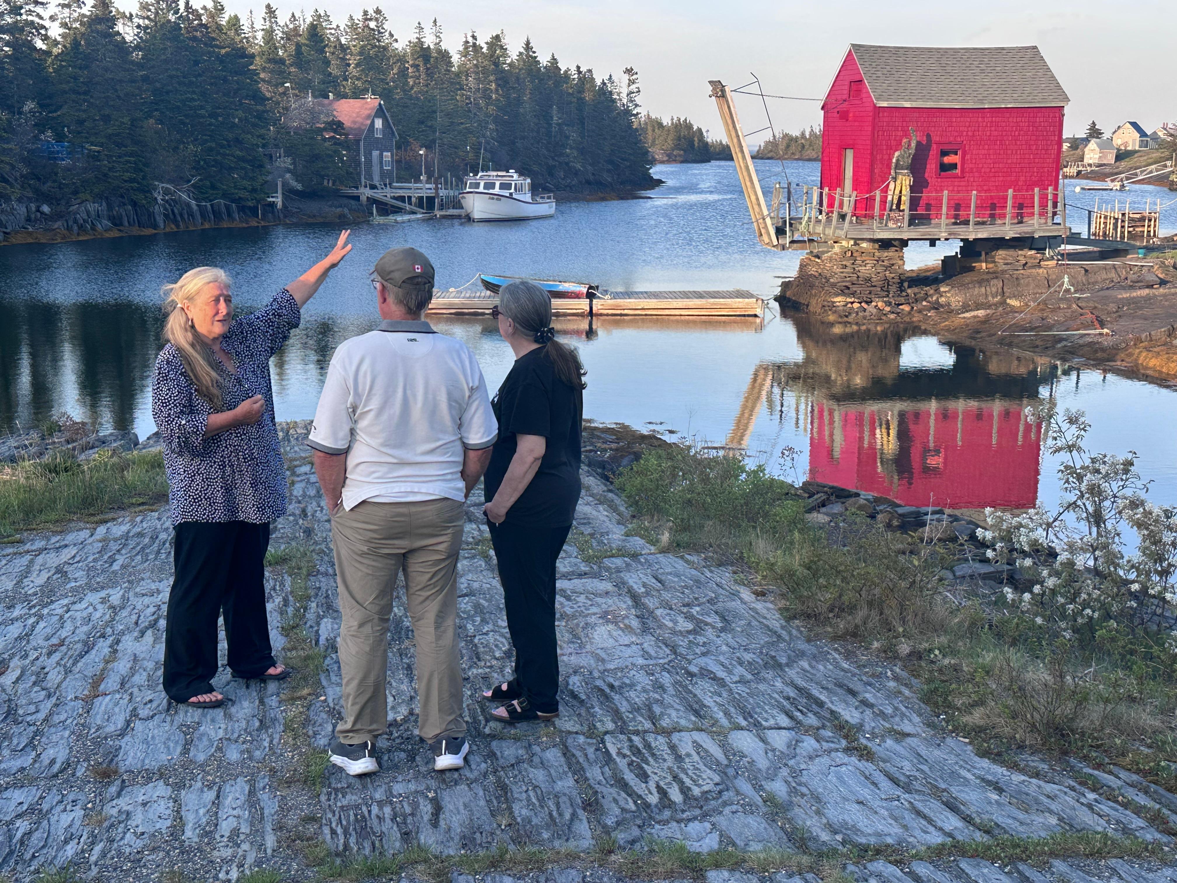 Lunenburg & Blue Rocks Hidden Gems Tour