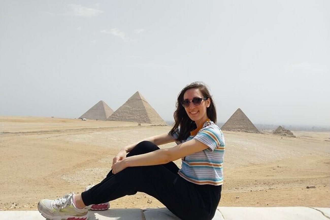 Private Giza Pyramids & Sphinx Tour with Camel Excursion