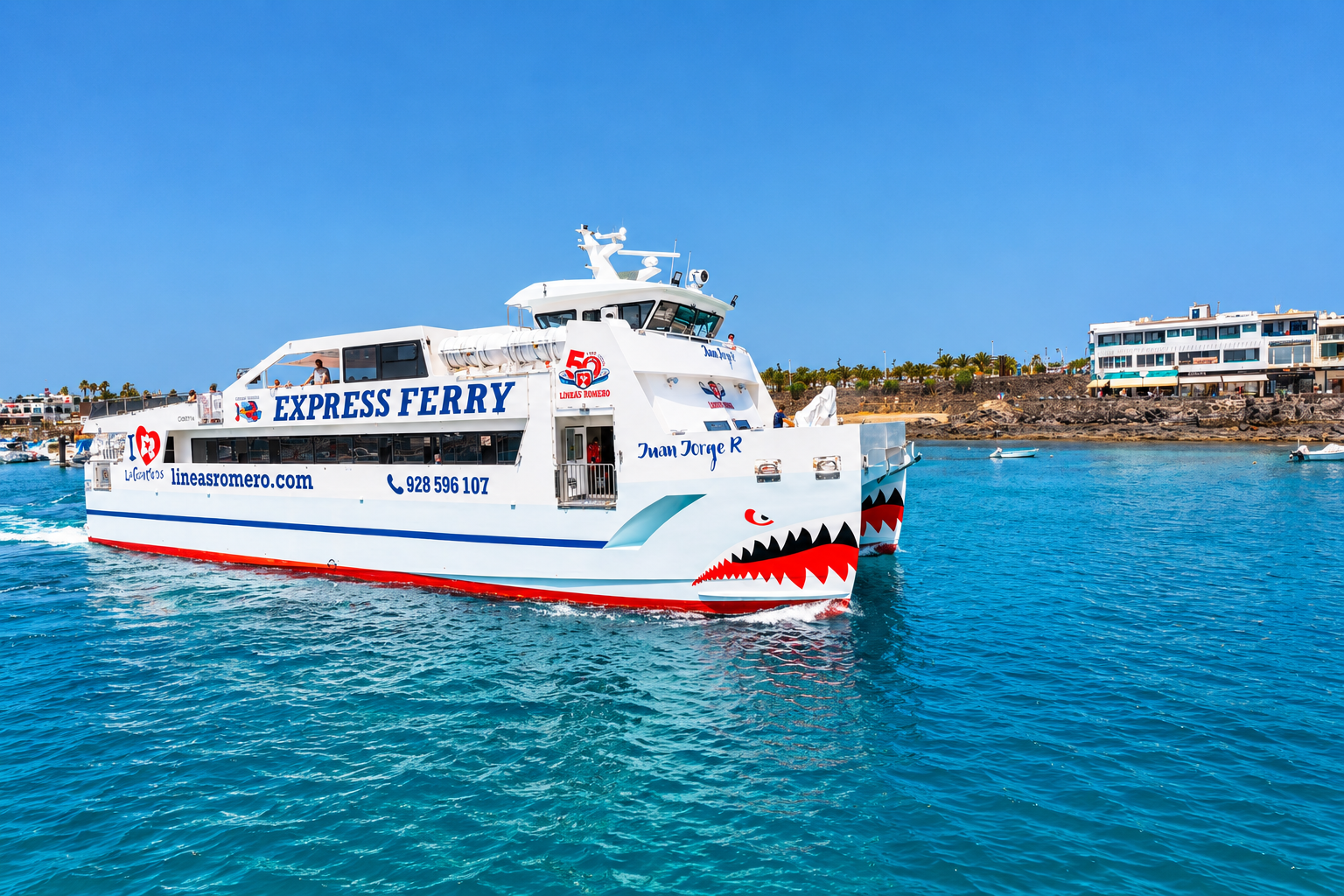 Island Ferry Between Lanzarote & Fuerteventura