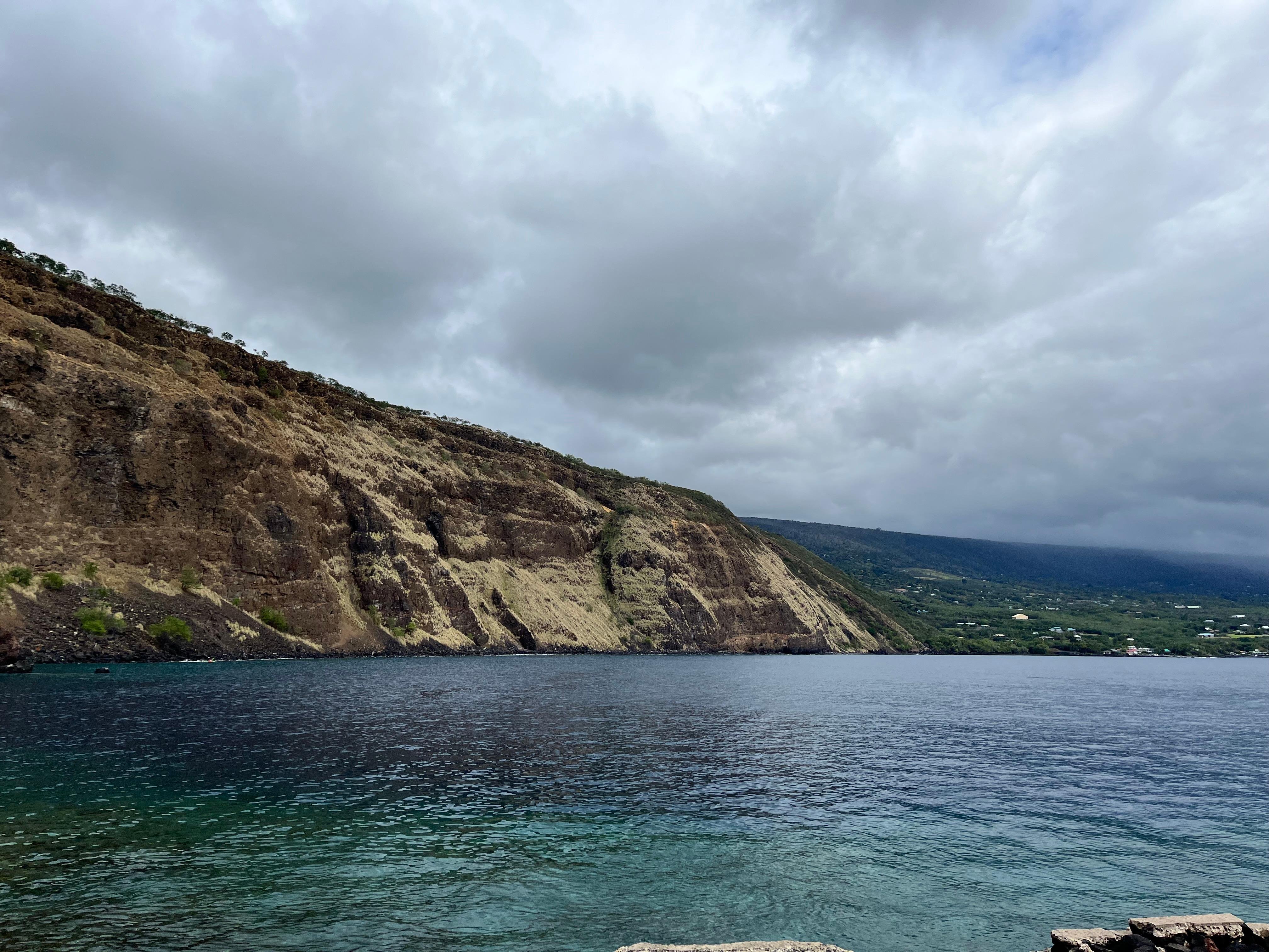Kealakekua Bay Hike & Snorkel with Native Guide