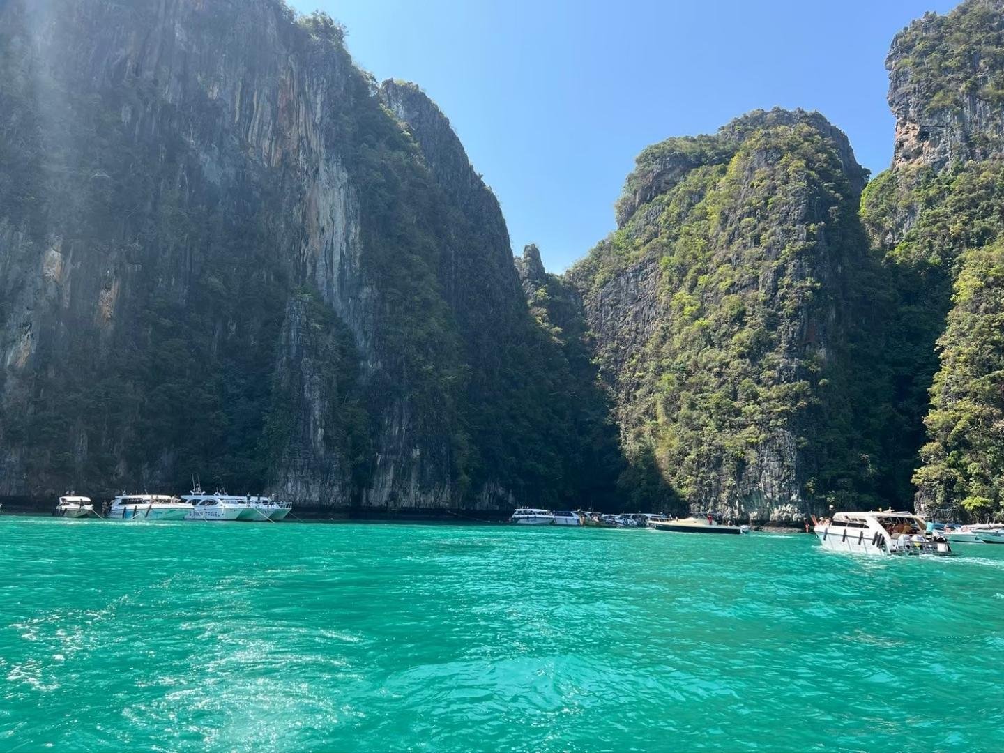 Phi Phi Islands & 4 Islands Sunset BBQ Cruise