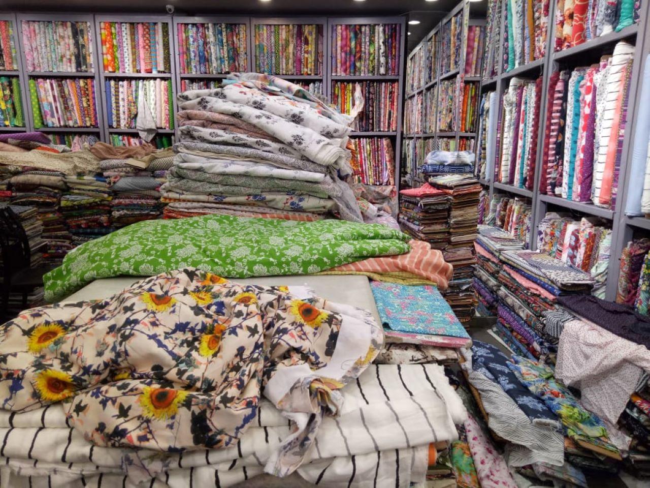 Delhi Insider’s Shopping & Heritage Day Tour