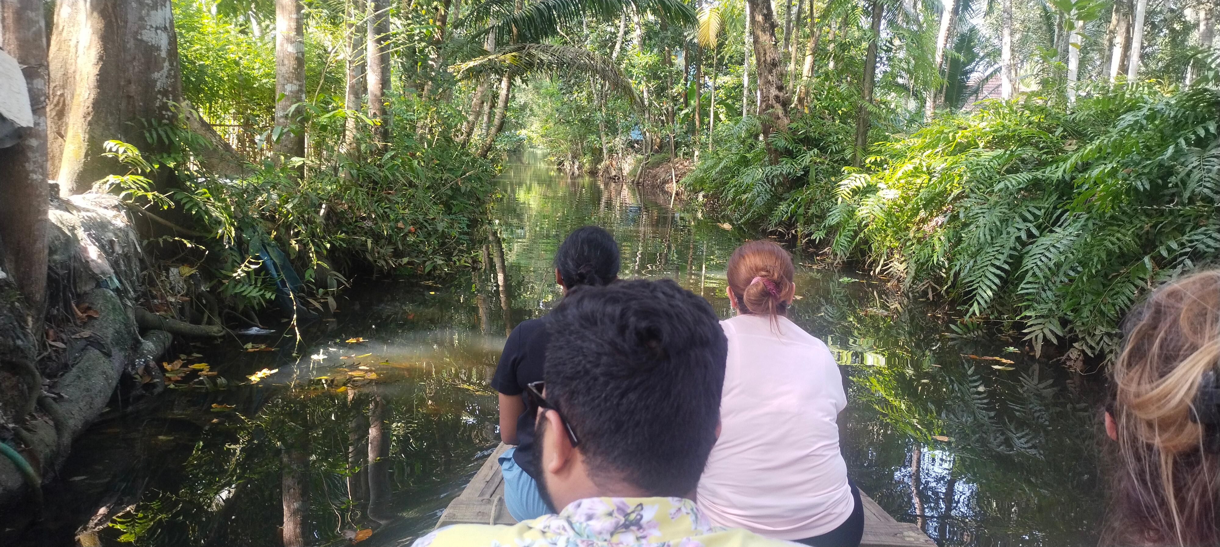 Kochi Backwater Village Immersion with Traditional Sadya Lunch