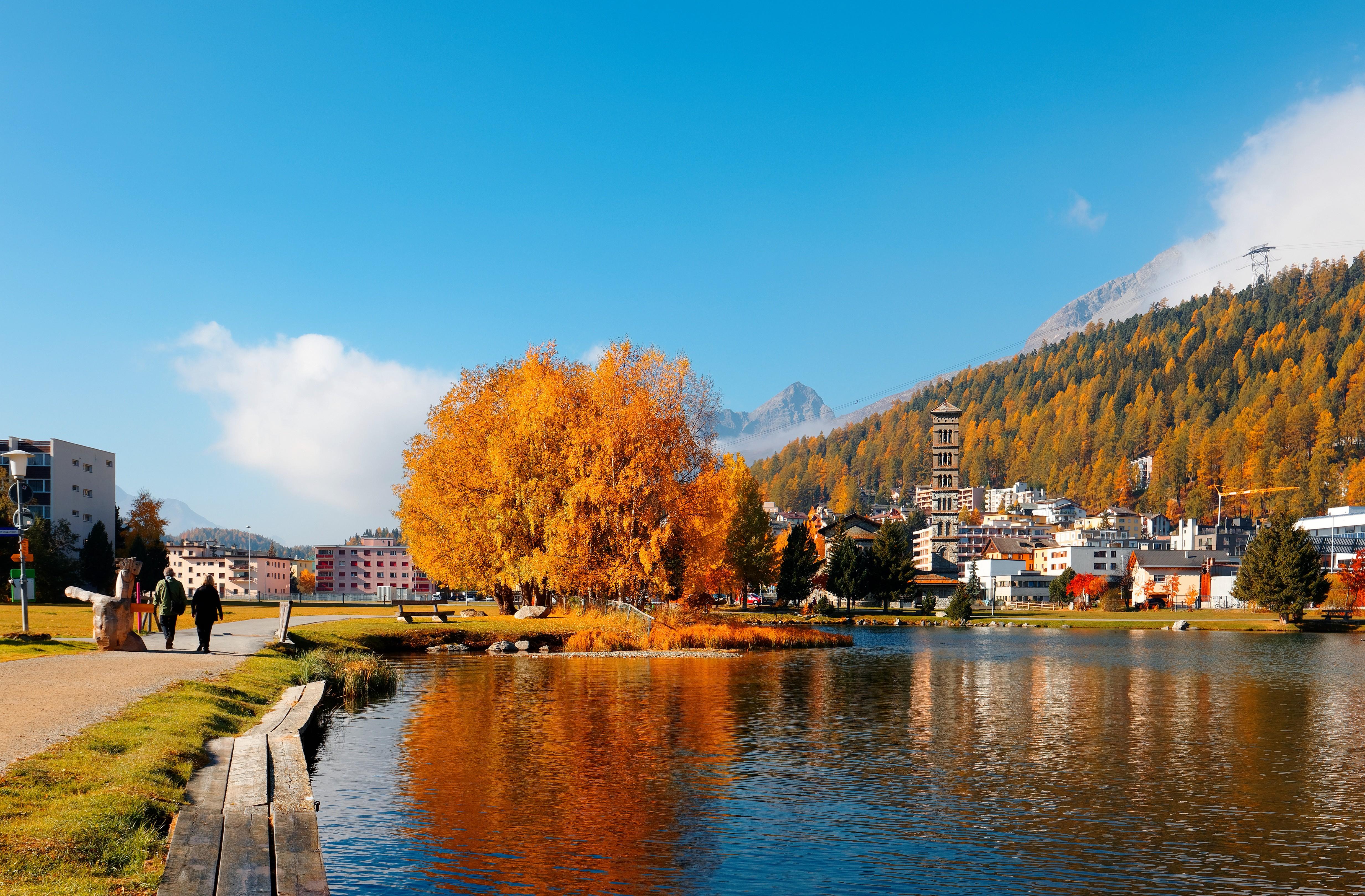 Milan to Swiss Alps: Bernina Red Train & St. Moritz Day Trip