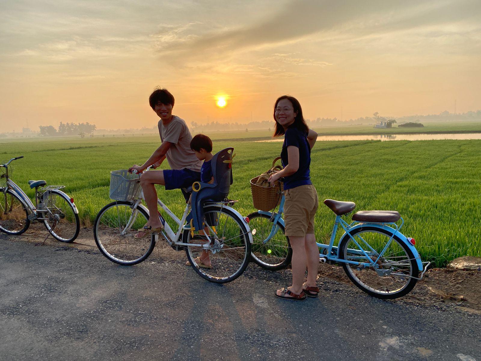 Mekong Delta 2-Day Bike, Kayak & Homestay Adventure from Ho Chi Minh City