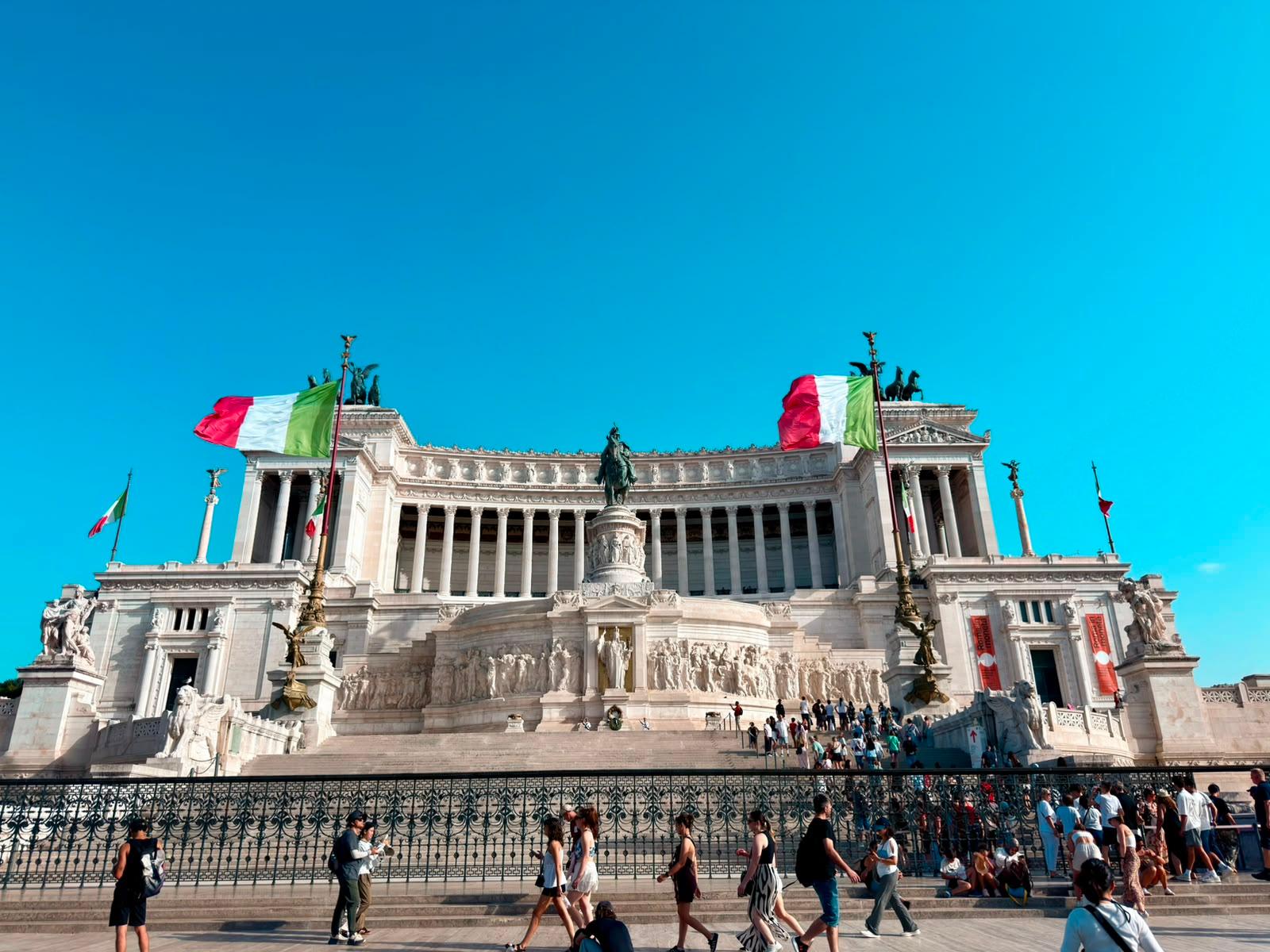 Vittoriano Rooftop & Palazzo Venezia Experience