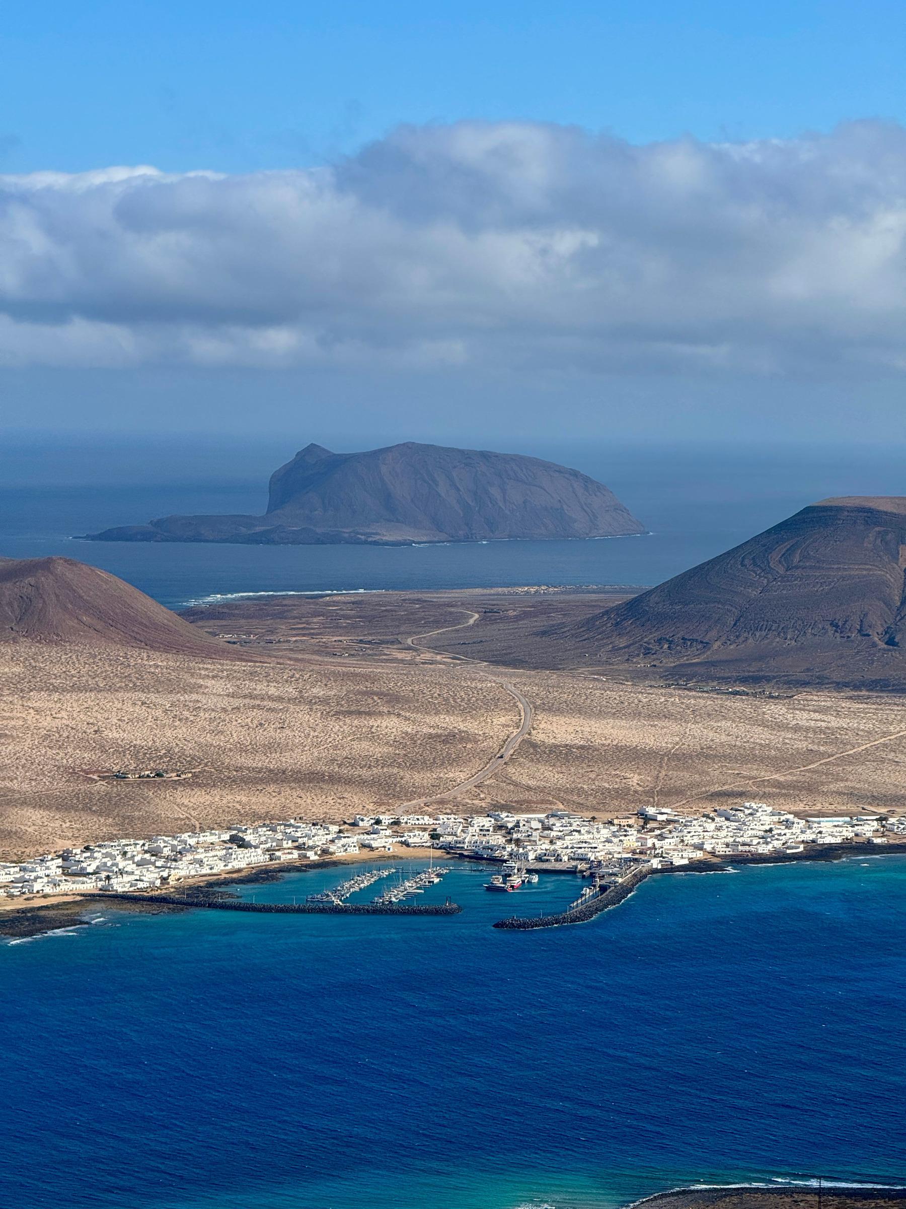 La Graciosa Island Day Trip with Ferry & Hotel Transfers