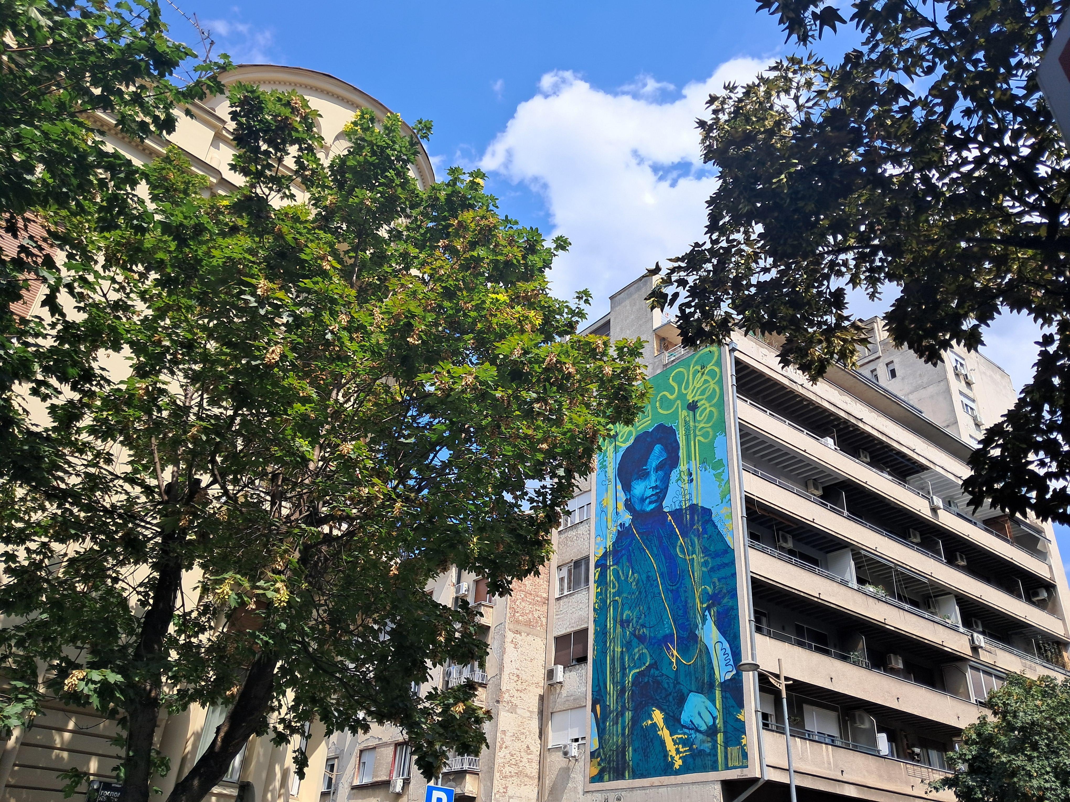 Women's Side of History Walking Tour with Coffee