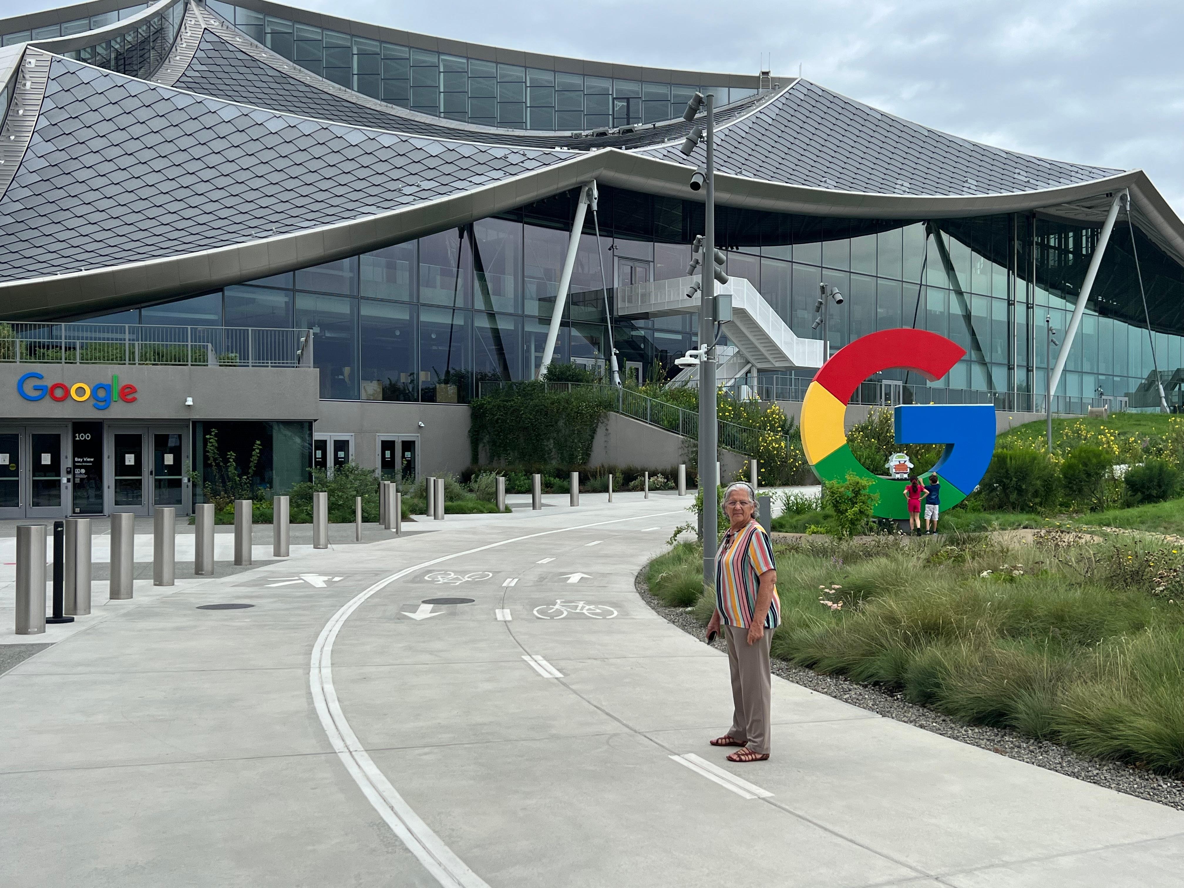 Silicon Valley Private Tour from Palo Alto
