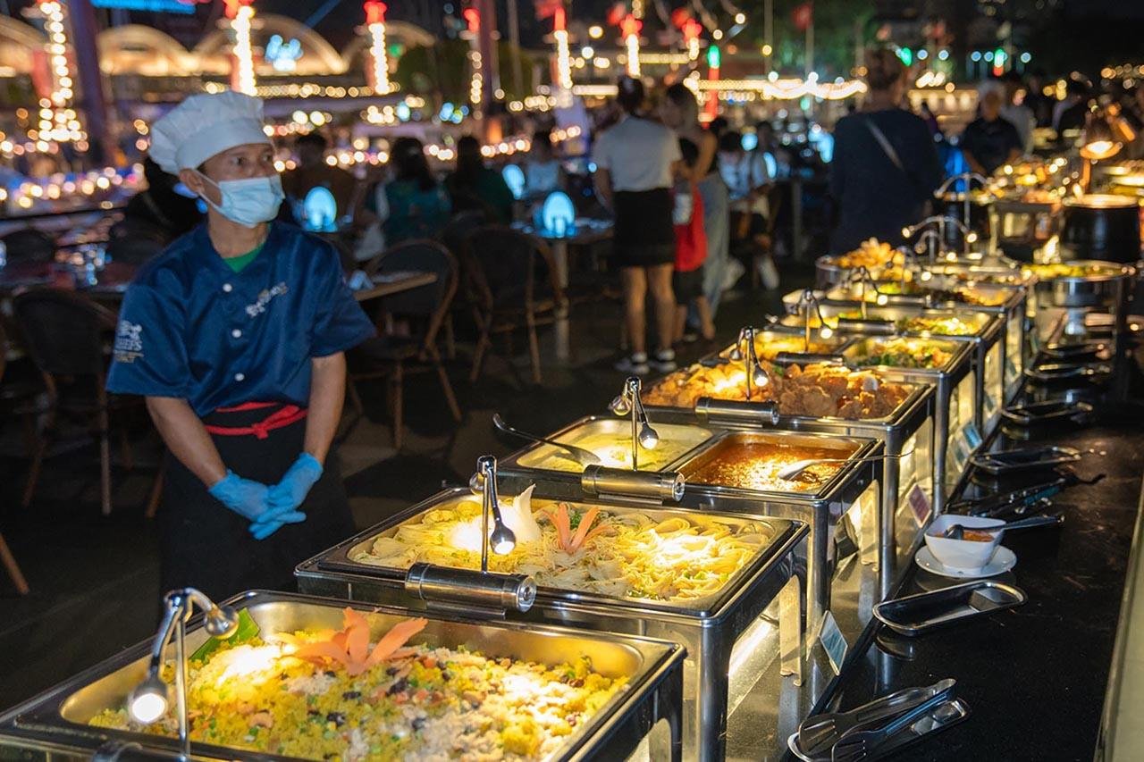 Bangkok: The Planet Sunset & Dinner River Cruise