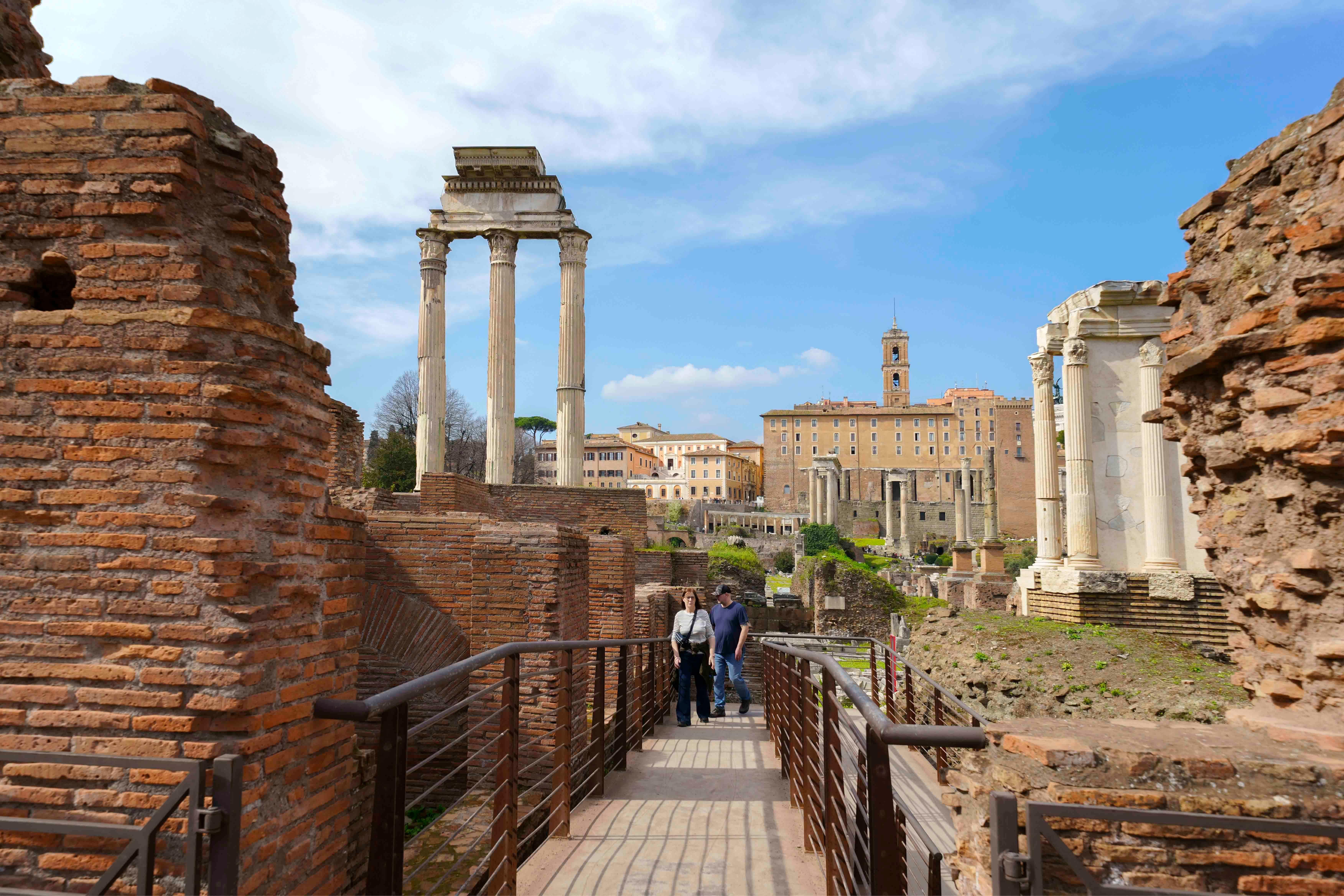 Rome Colosseum Arena, Roman Forum & Palatine Hill VIP Tour