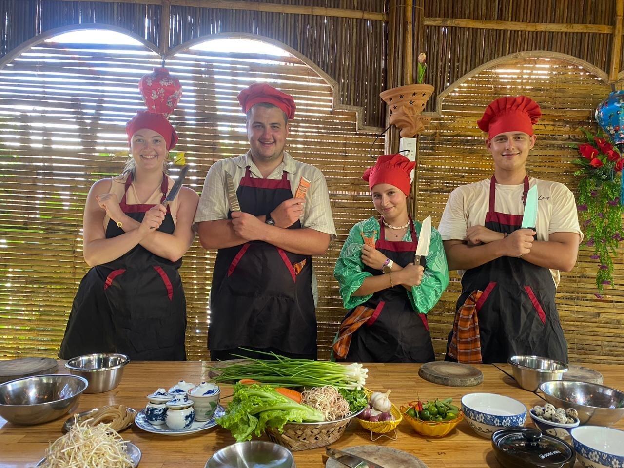 Hoi An Cooking Class with Market Visit & Basket Boat
