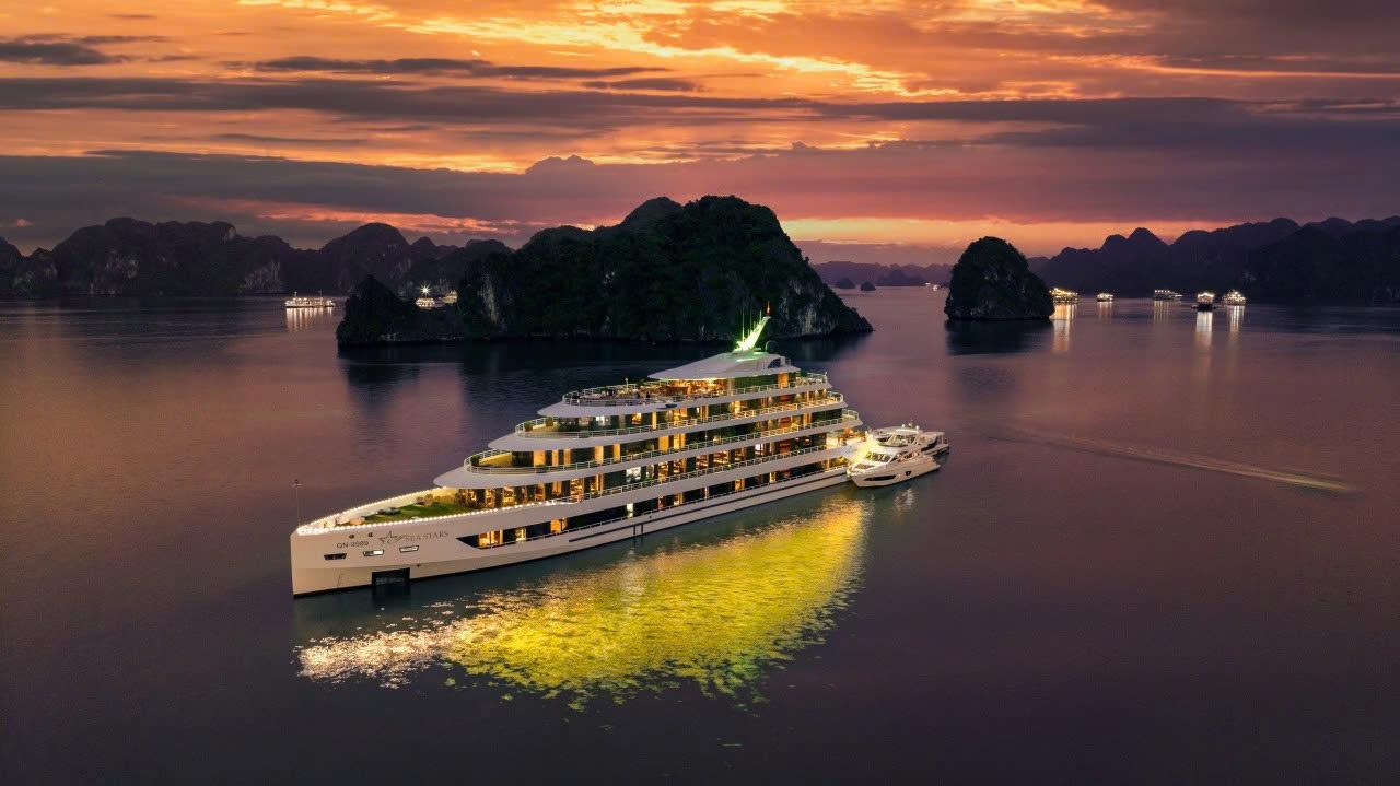 Ha Long Bay 2-Day Sea Stars Luxury Cruise with Meals