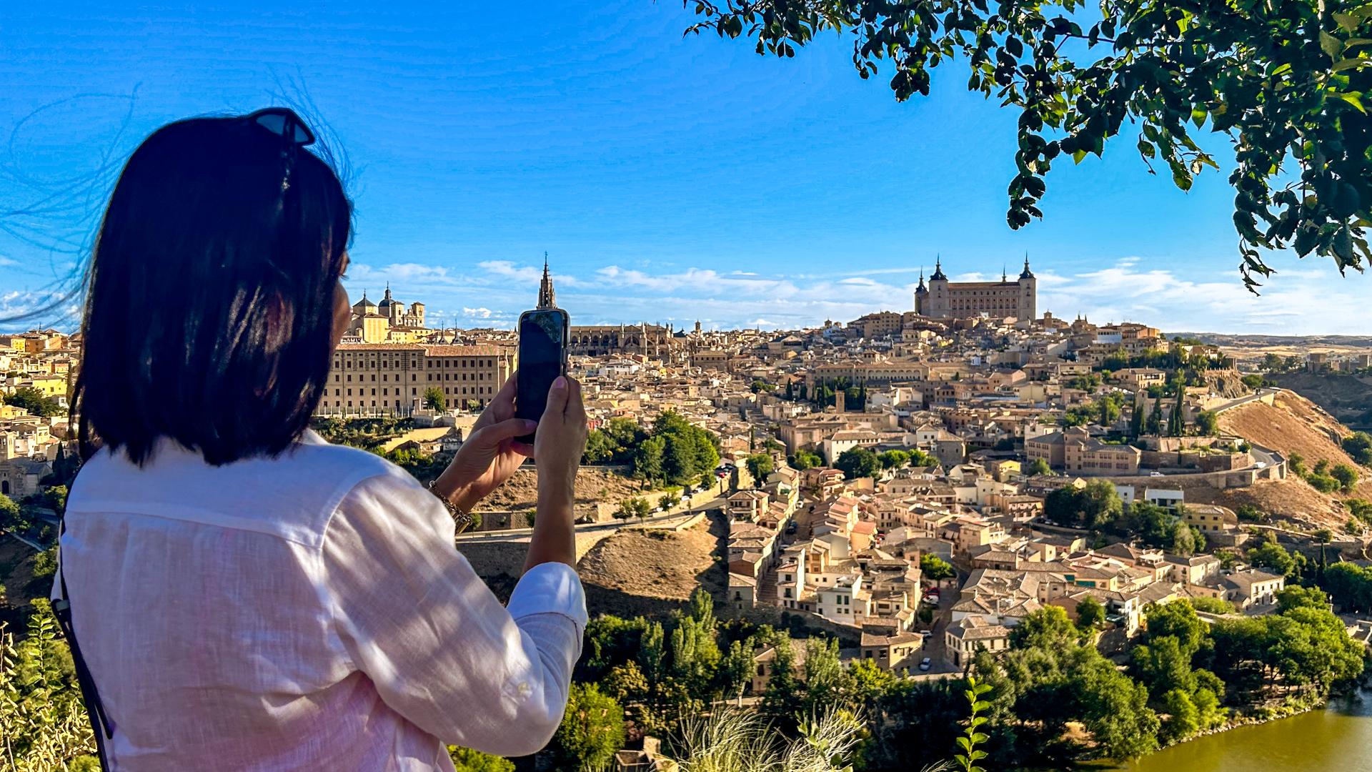 Toledo & Segovia Day Trip from Madrid
