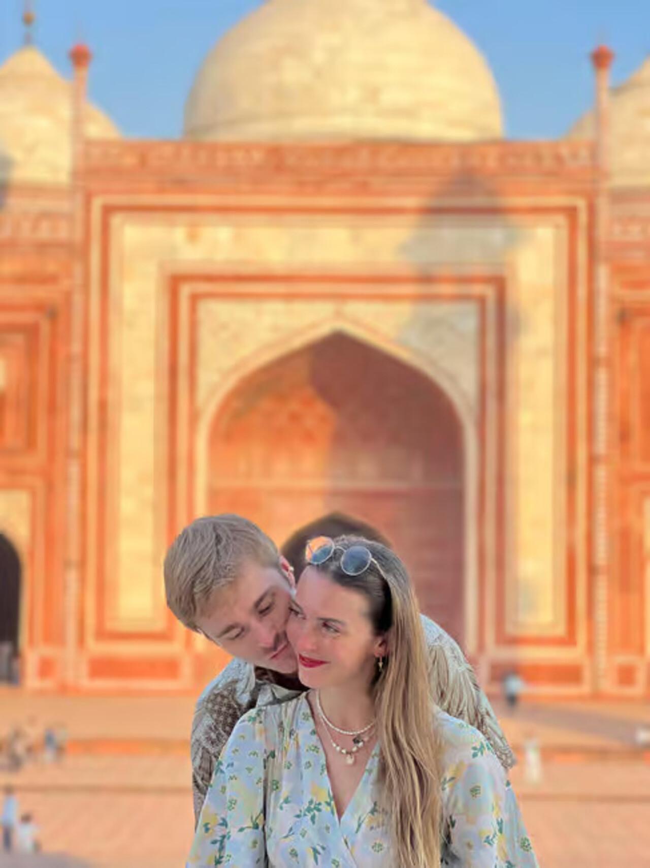 Delhi to Taj Mahal Sunrise Photography Tour with Licensed Guide