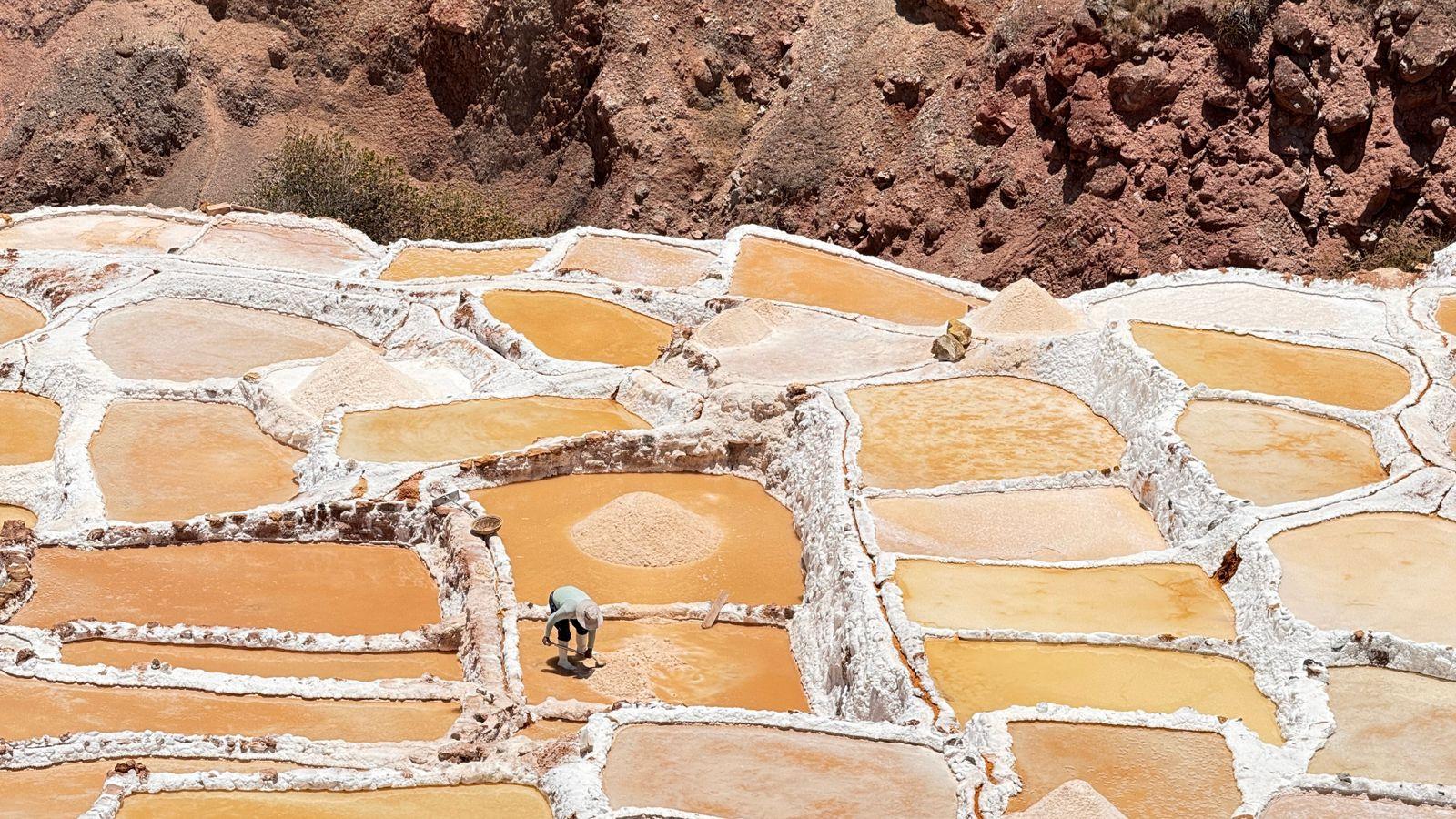 Sacred Valley Full-Day Tour: Inca Ruins, Salt Mines & Local Markets