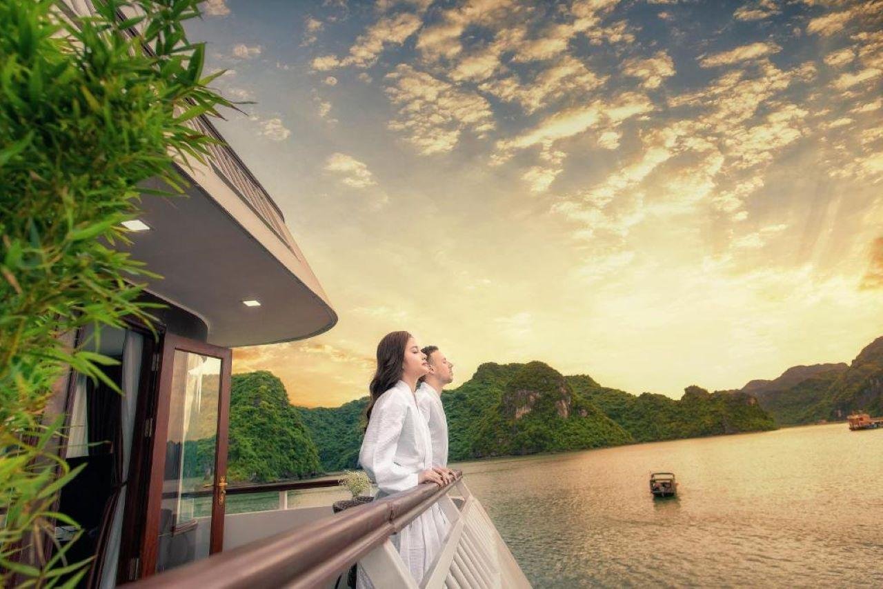 Ha Long & Lan Ha Bay 2-Day 5-Star Balcony Cruise